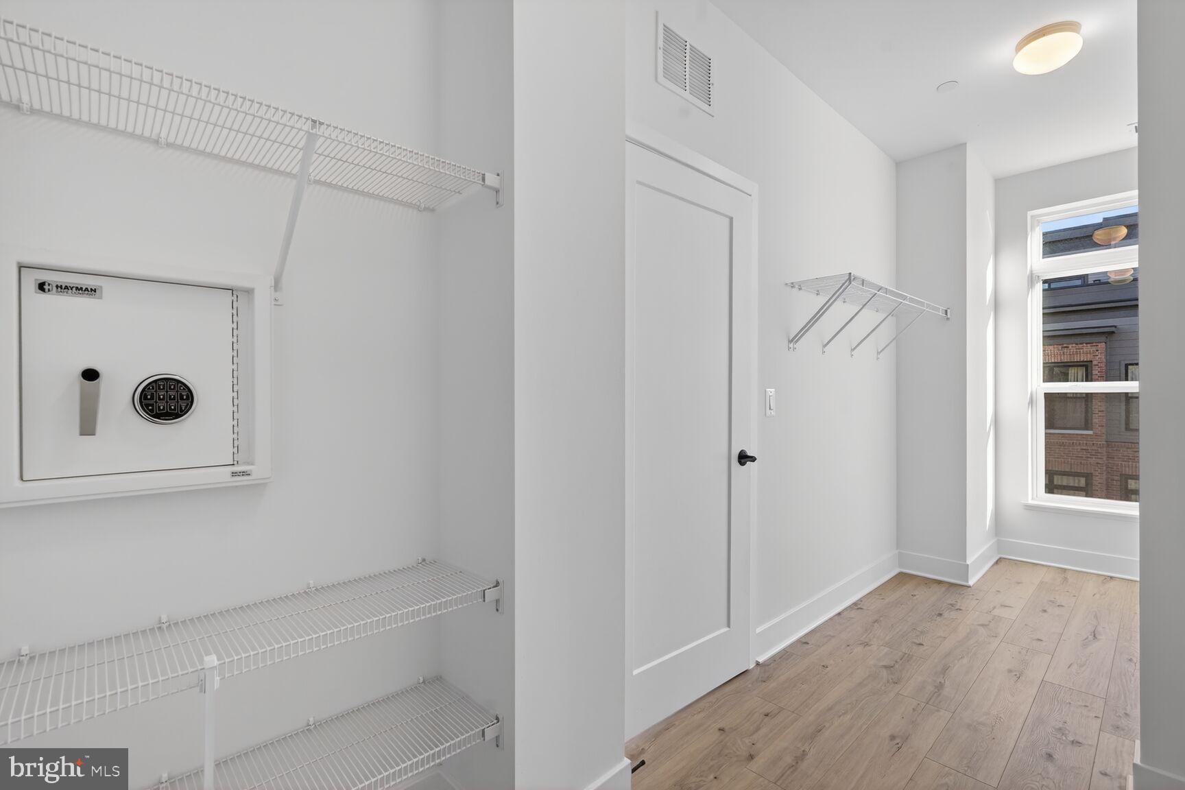 WESTBARD SQUARE - Residential