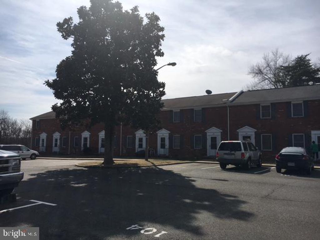 Photo of 114 Adair St, FREDERICKSBURG, VA 22401 (MLS # VAFB2009134)