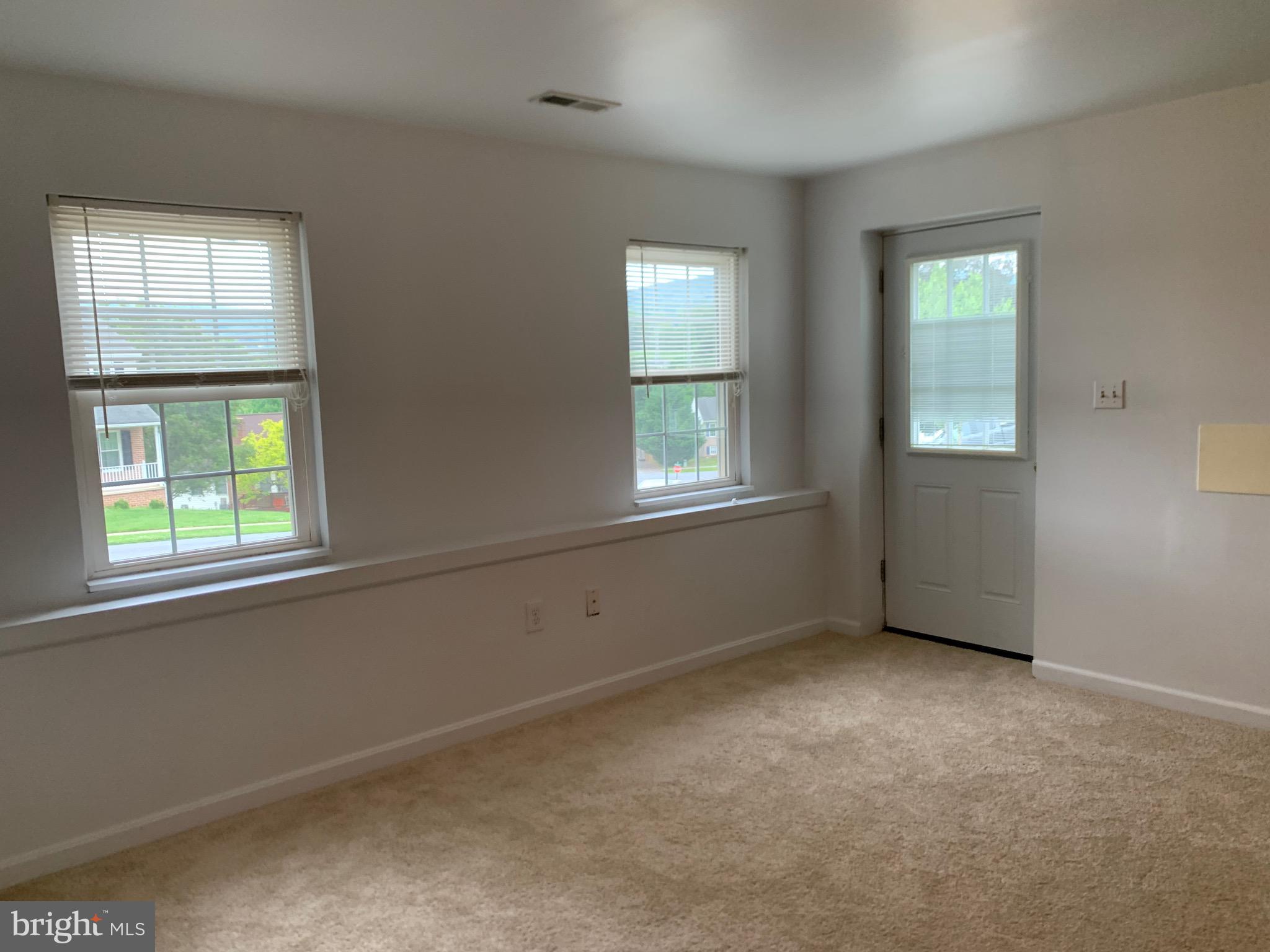 WHISPERING HILLS - Residential