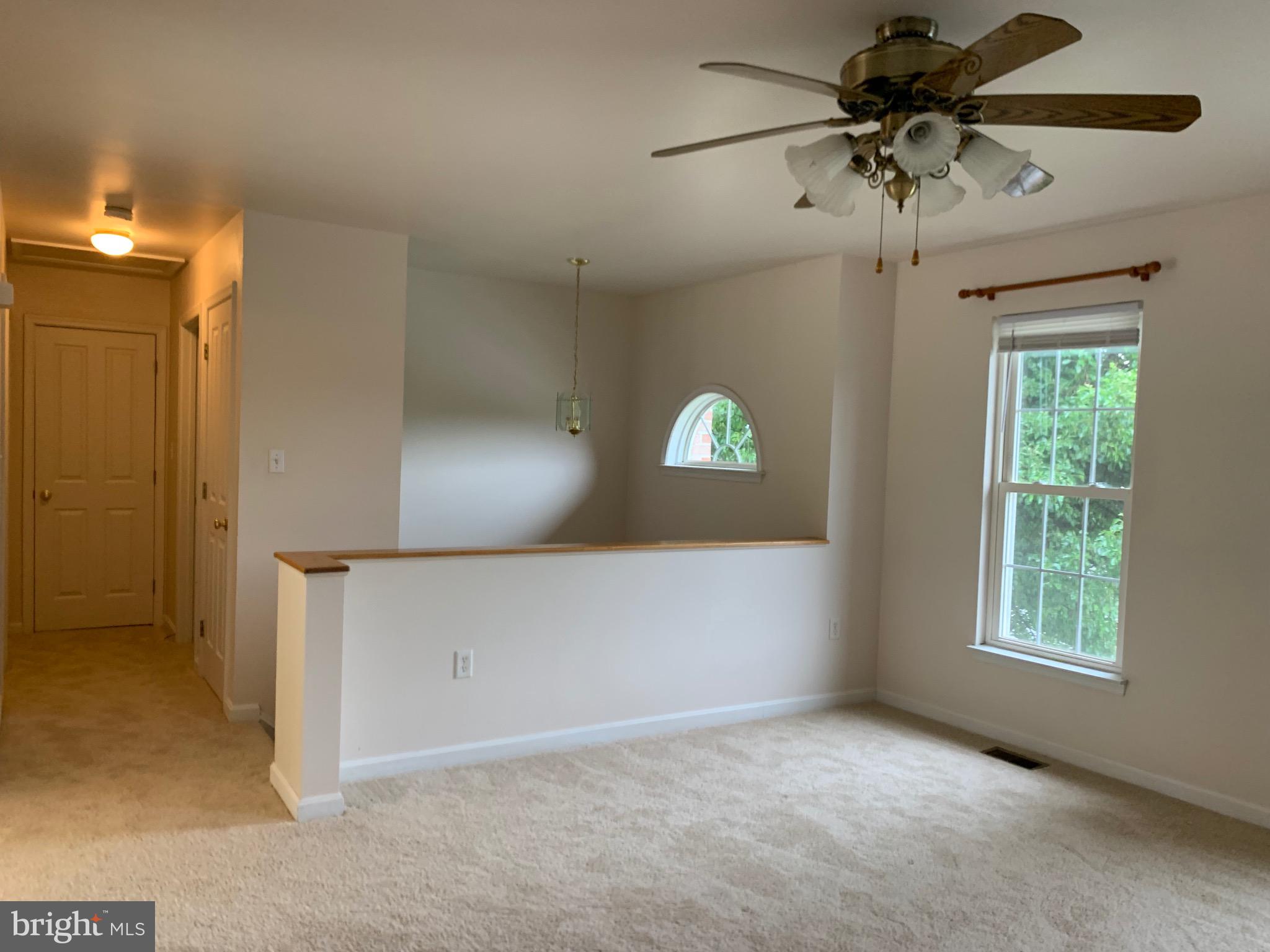 WHISPERING HILLS - Residential