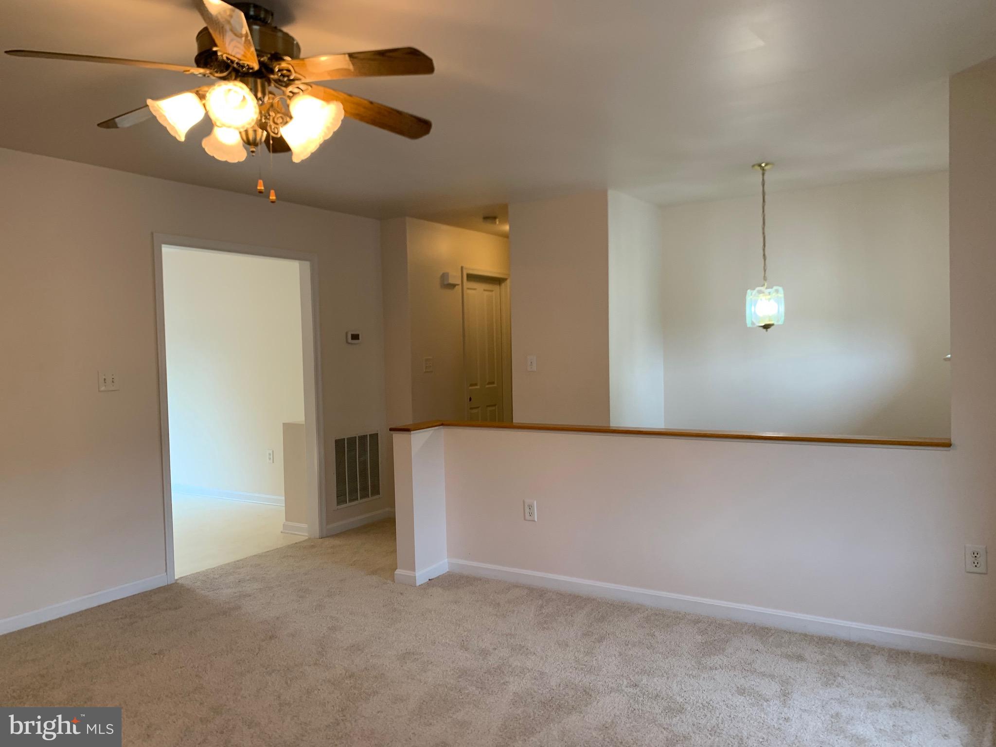 WHISPERING HILLS - Residential