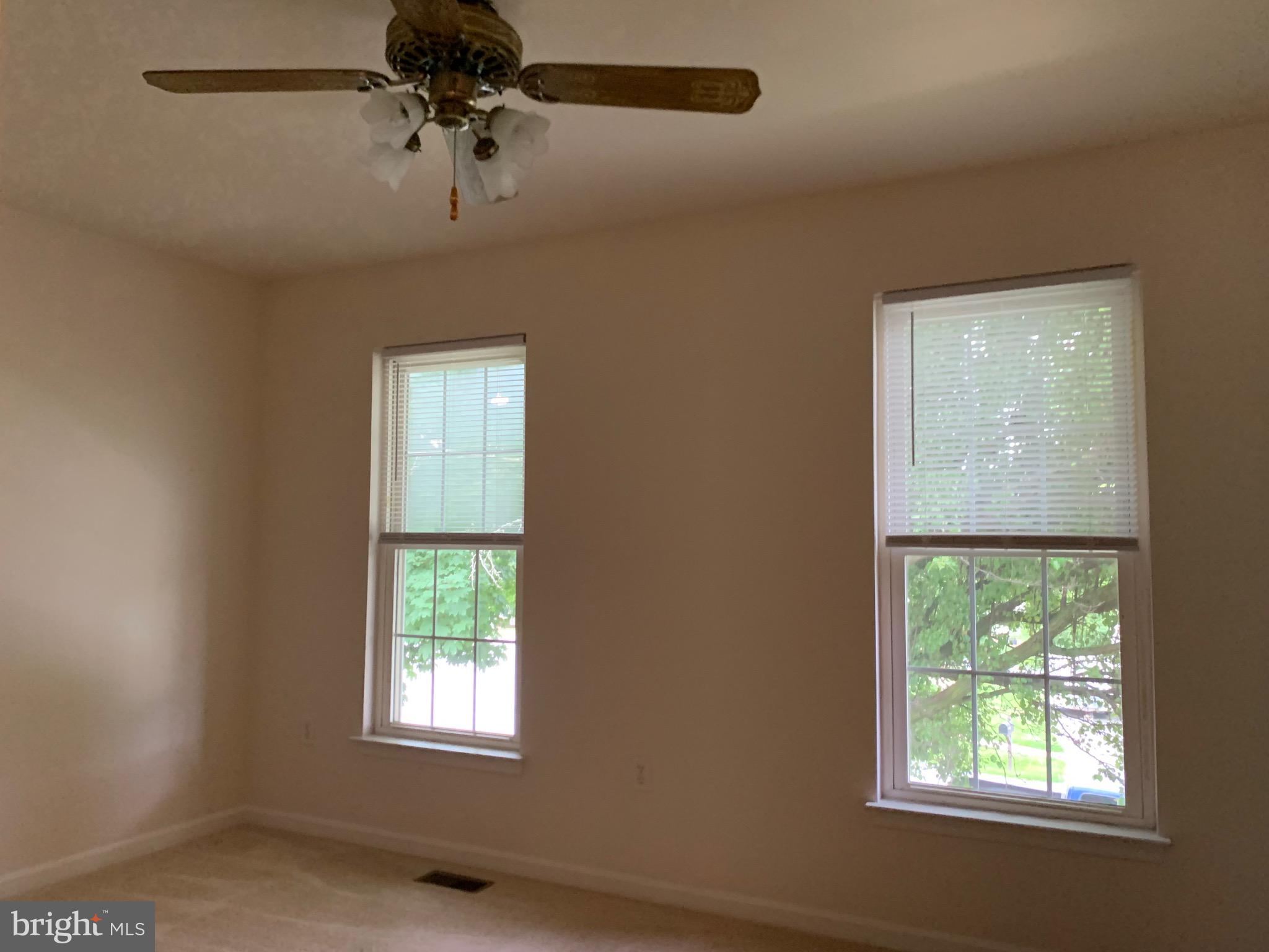 WHISPERING HILLS - Residential