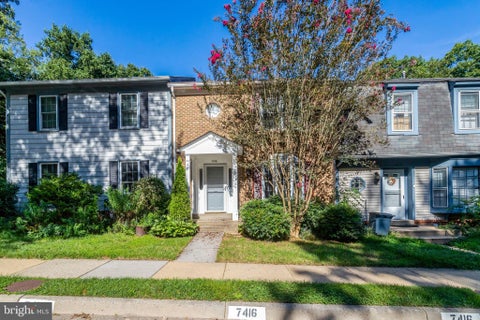 Townhouse For Sale - 7416 Spring Tree Drive<br/> SPRINGFIELD, VA 22153