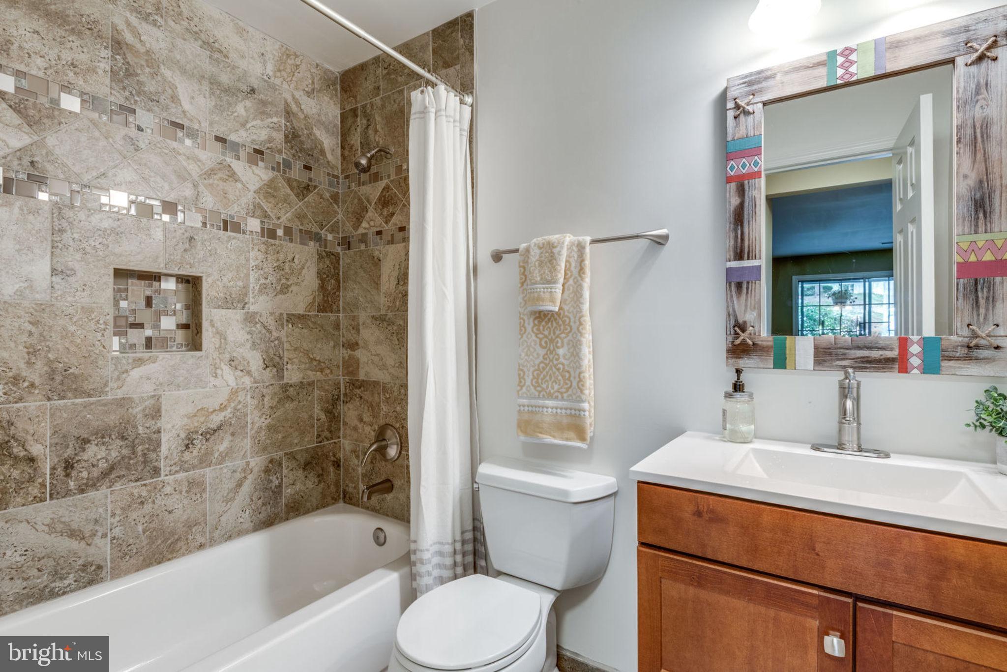 BRISTOL HOUSE - Residential