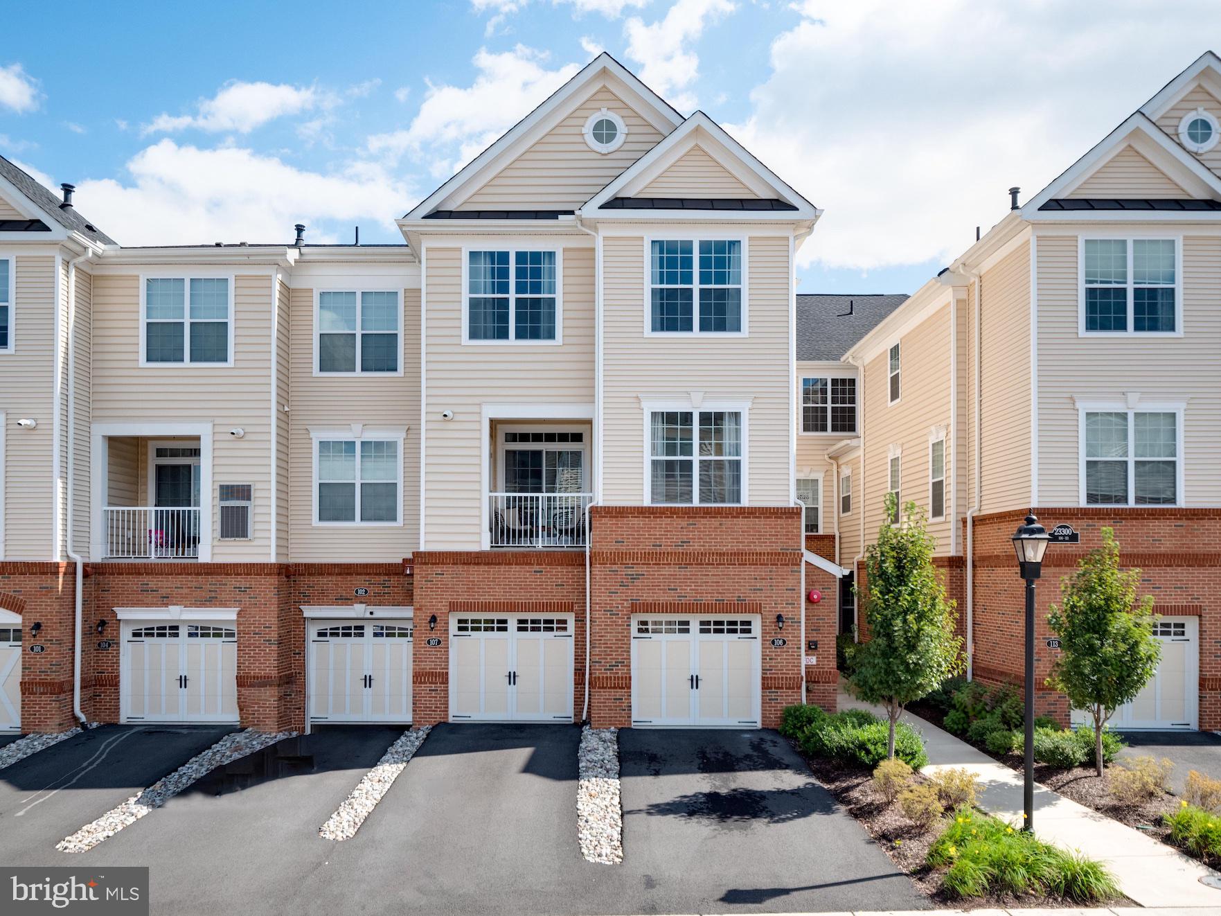 RIDGES AT LOUDOUN VALLEY - Residential
