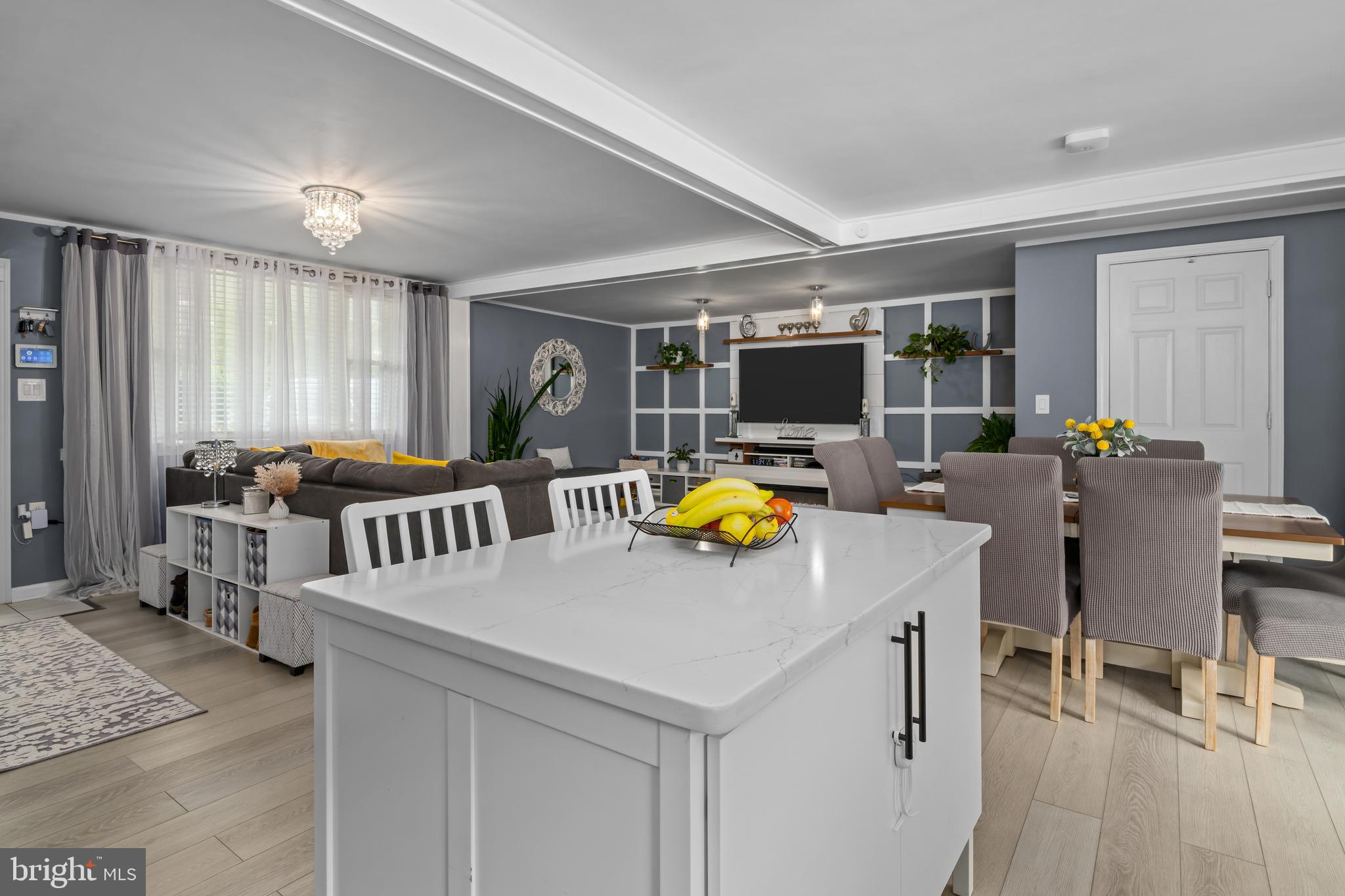 MUNSON HEIGHTS - Residential