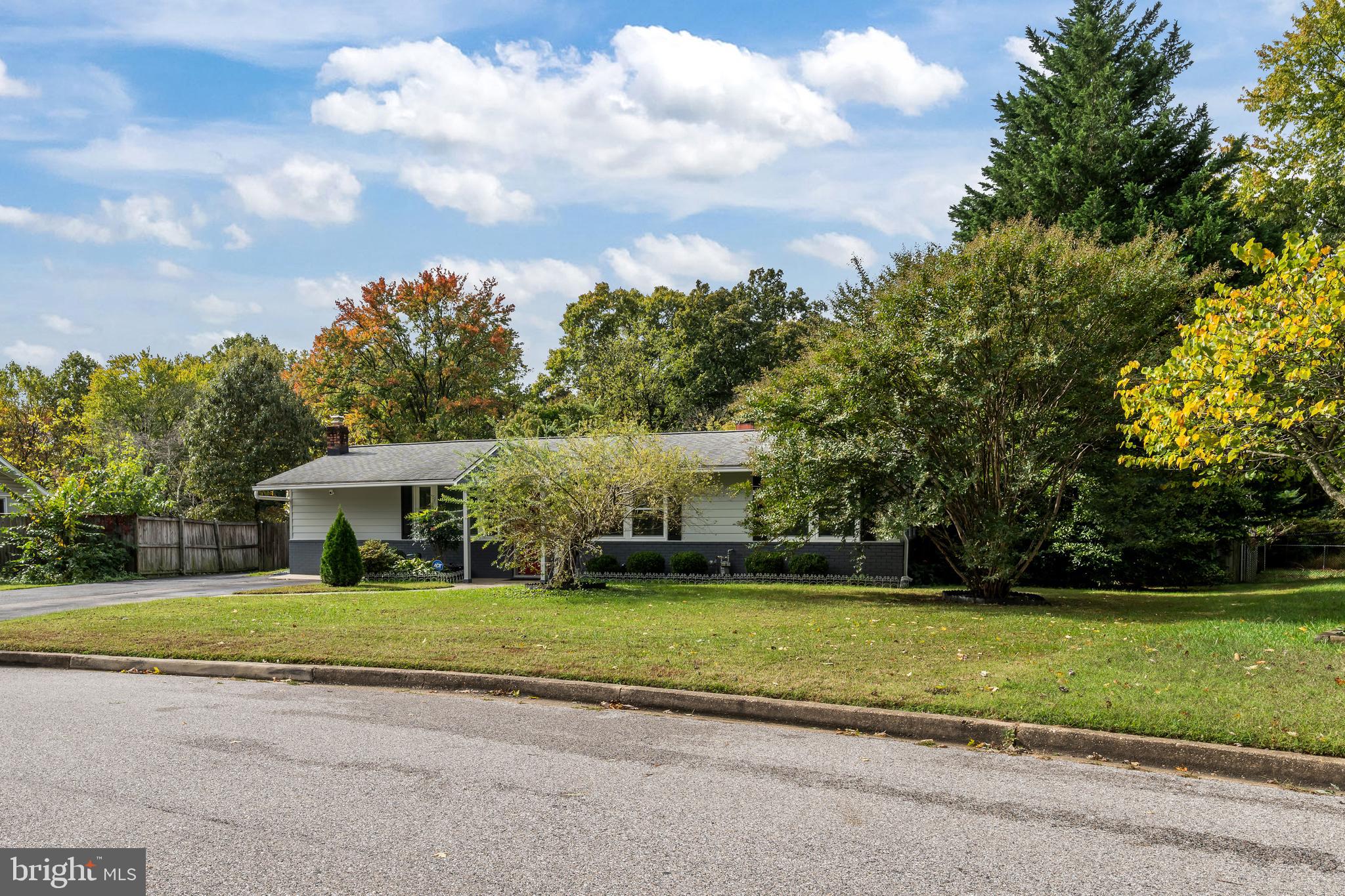 MUNSON HEIGHTS - Residential