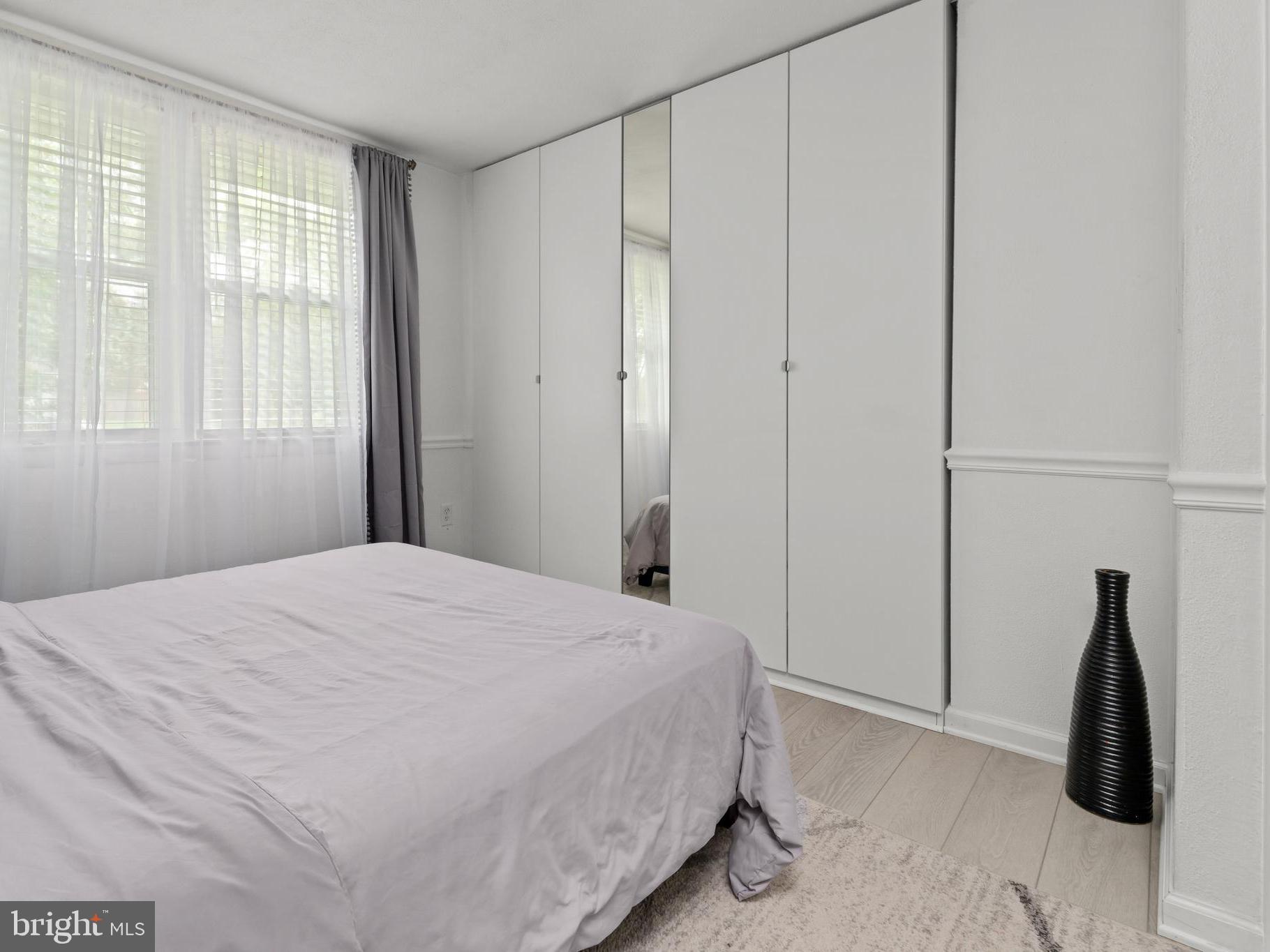 MUNSON HEIGHTS - Residential