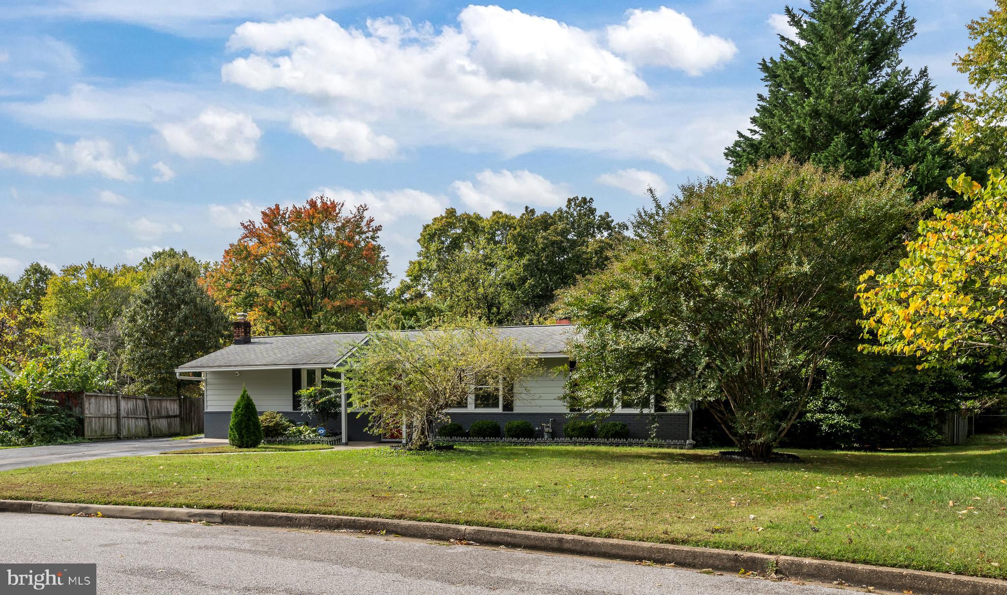 MUNSON HEIGHTS - Residential