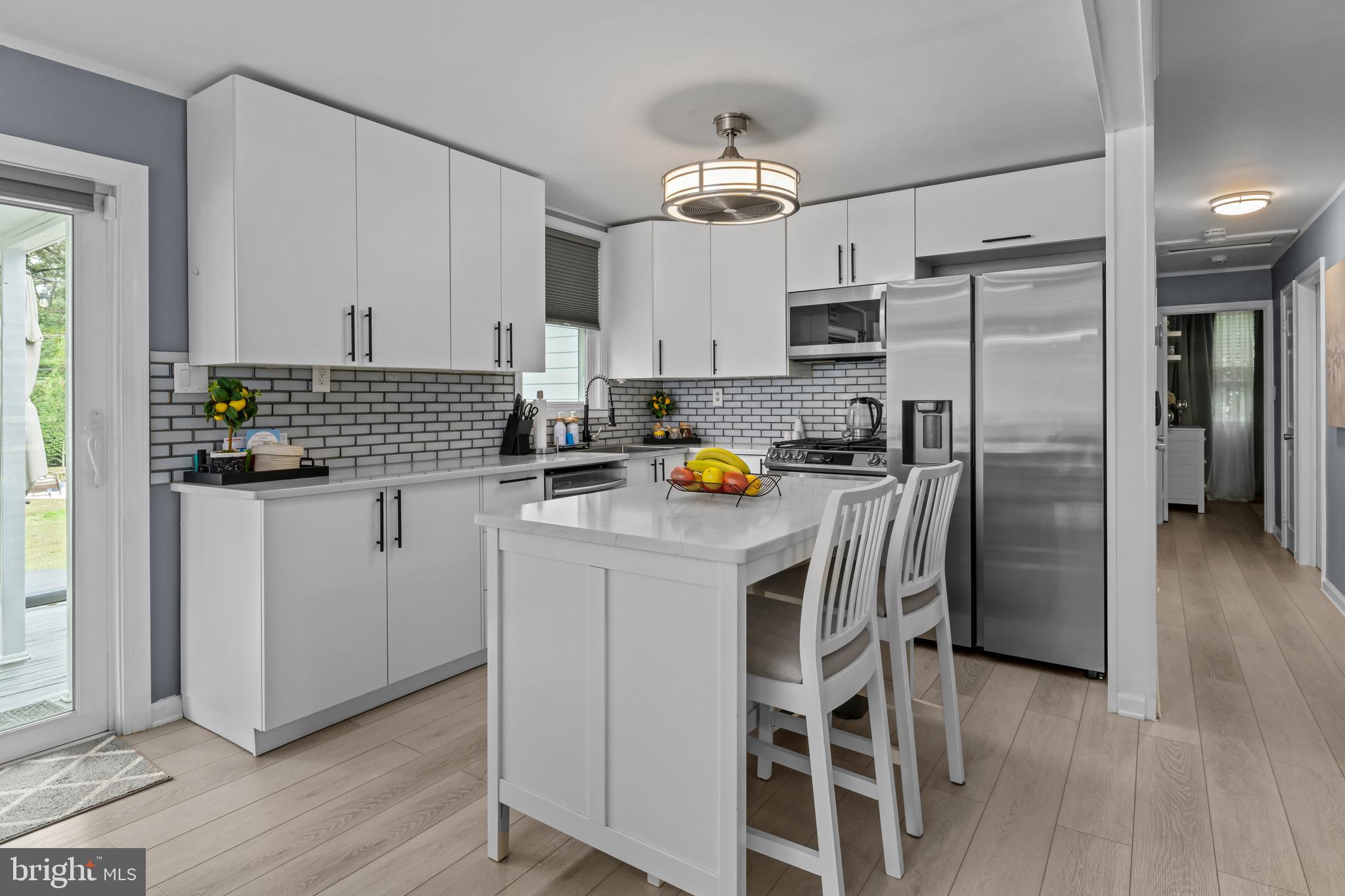 MUNSON HEIGHTS - Residential