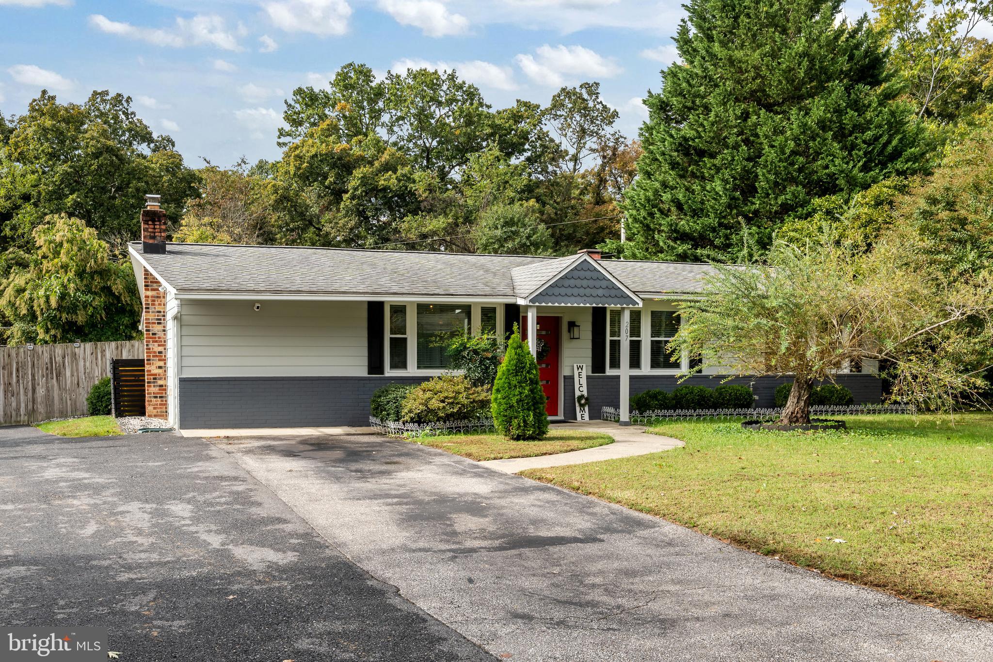 MUNSON HEIGHTS - Residential