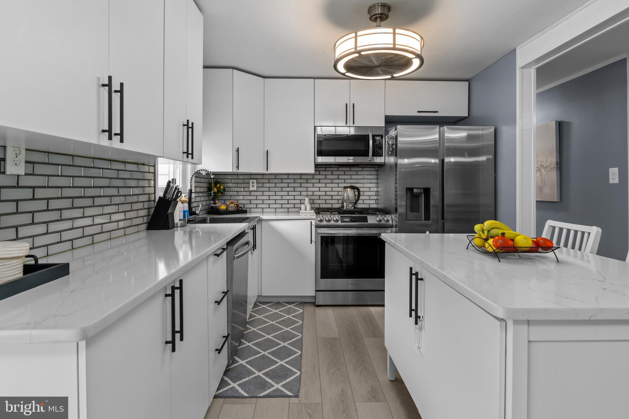 MUNSON HEIGHTS - Residential