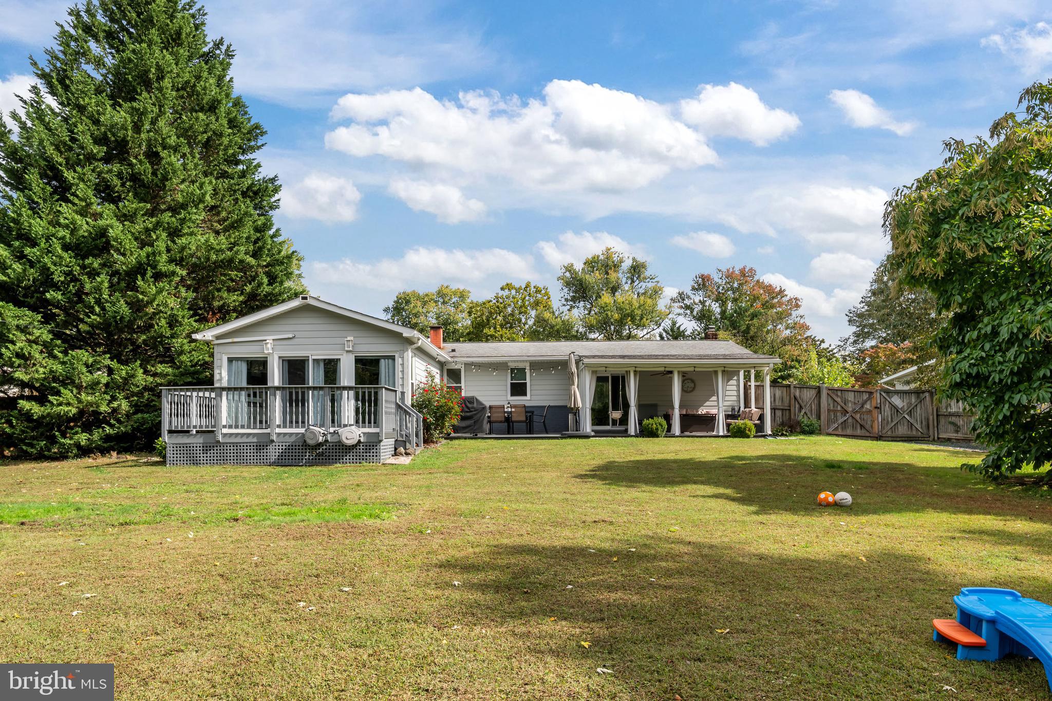 MUNSON HEIGHTS - Residential