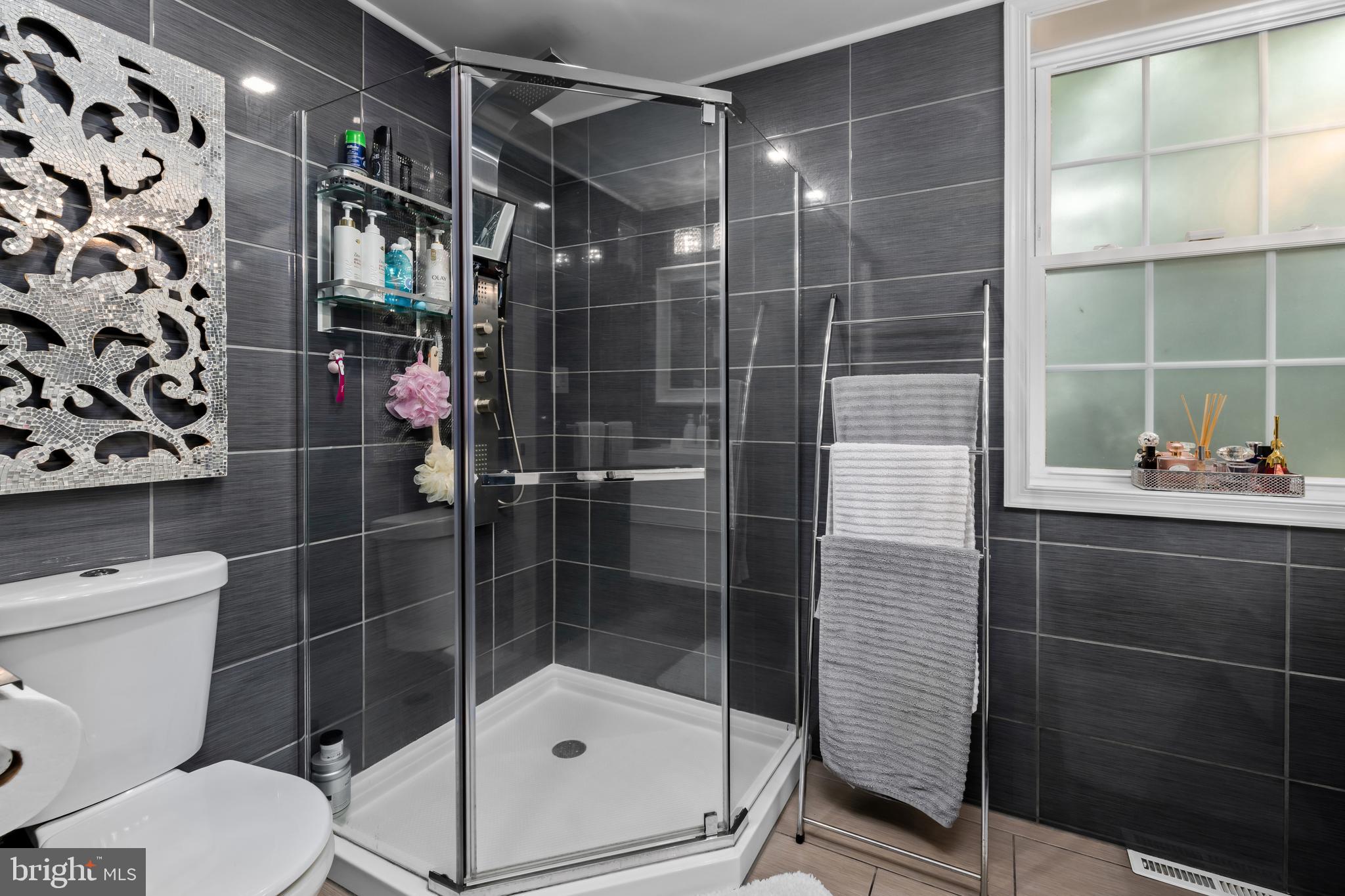 MUNSON HEIGHTS - Residential