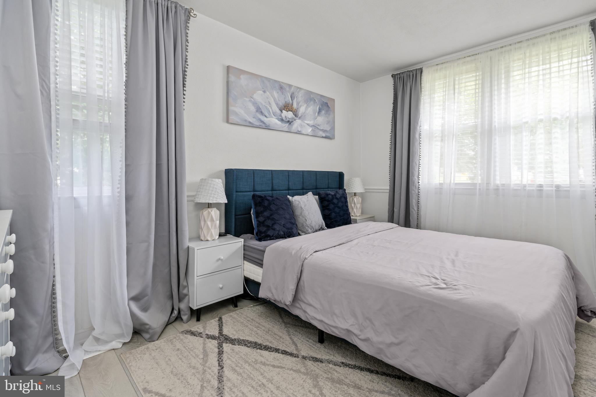 MUNSON HEIGHTS - Residential