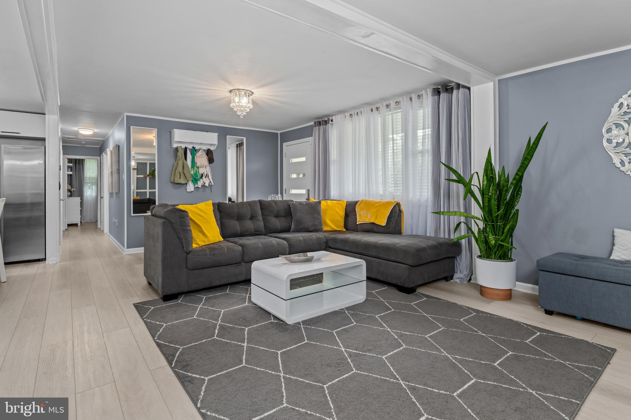 MUNSON HEIGHTS - Residential