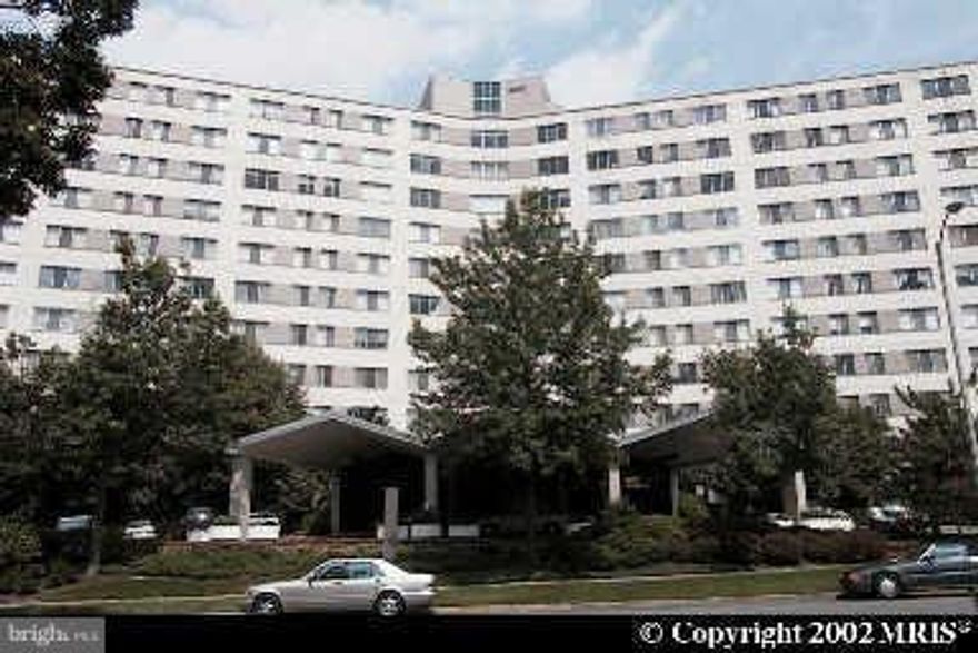 Fully furnished, totally updated & gorgeous split-level.  Includes utilities,dishes, linens, cable, internet & stylish furniture & gar.pkg. Monthly maid service. LR w/13 ft. ceiling & wall of glass opens to spacious balcony overlooking city vu & gardens.  BR w/wall of custom cabinetry. Turn-key condition. In Prospect House w/24 hr.desk, security, pool,gym,etc. Great location-close to everything.