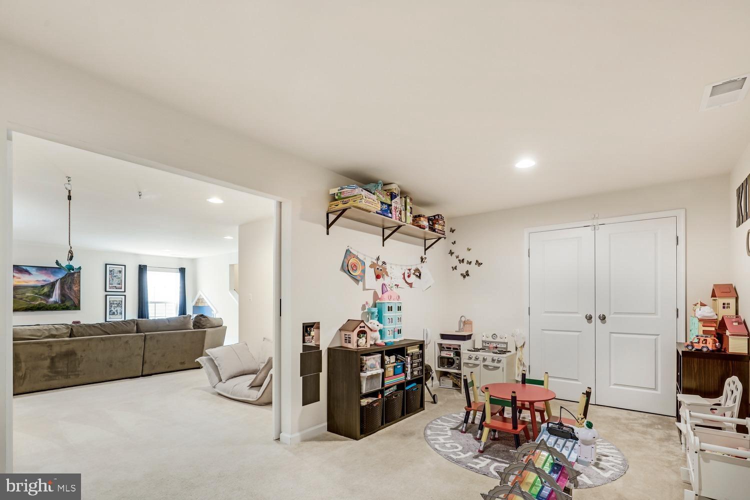 CAYDEN RIDGE - Residential