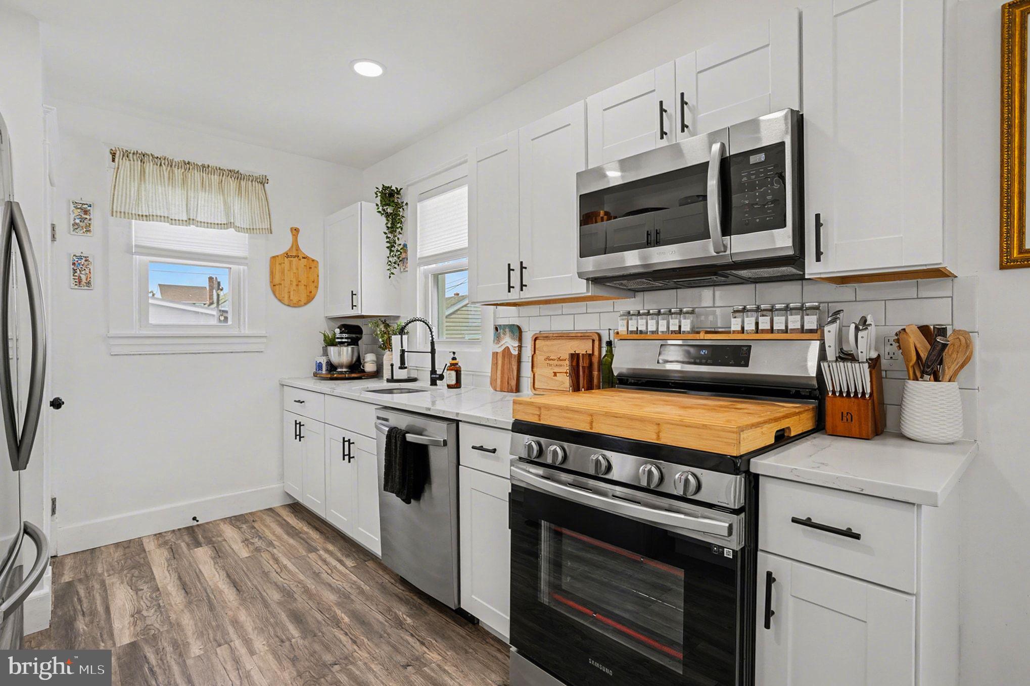 EDGEMERE/SPARROWS POINT - Residential