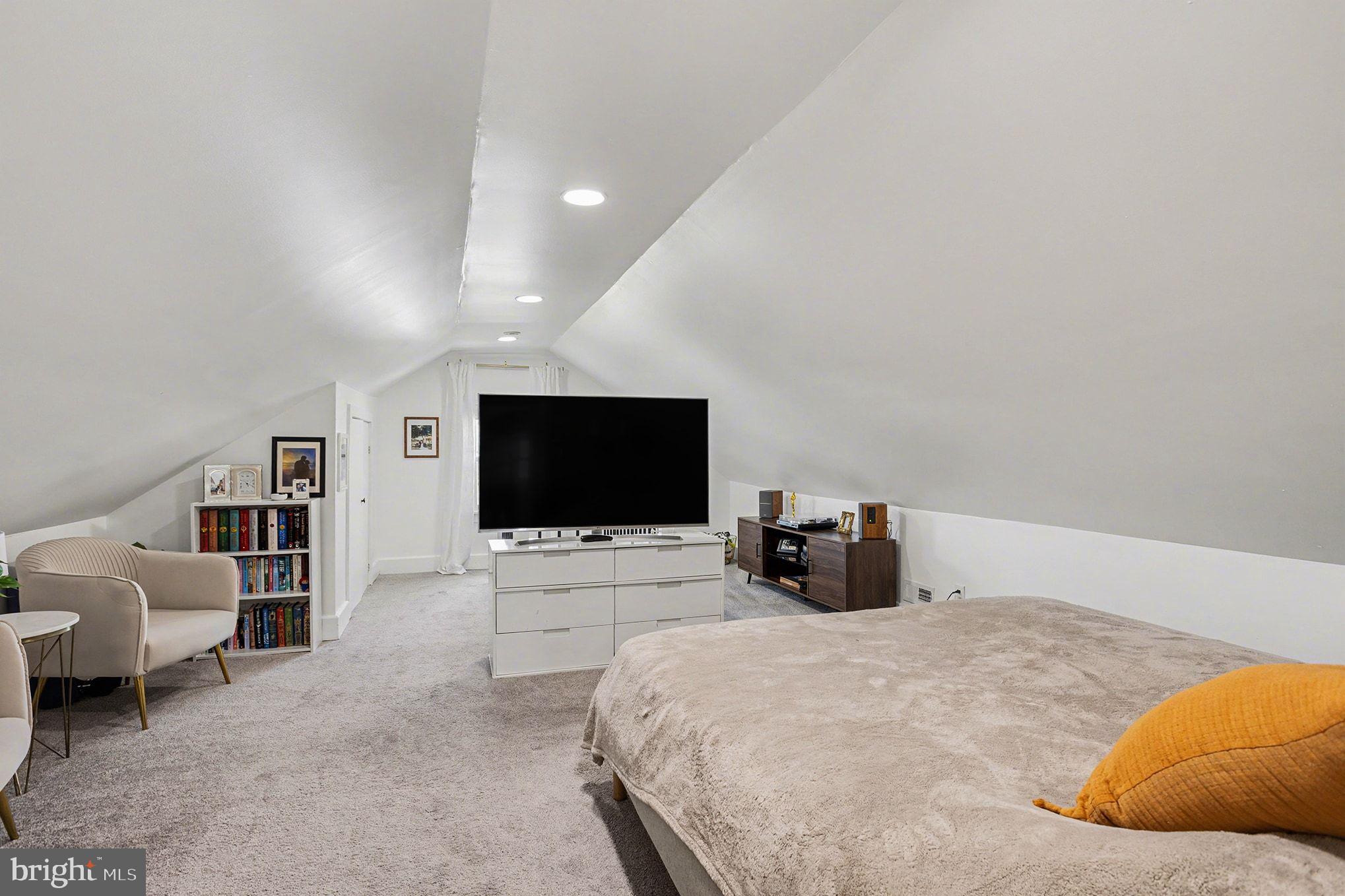 EDGEMERE/SPARROWS POINT - Residential