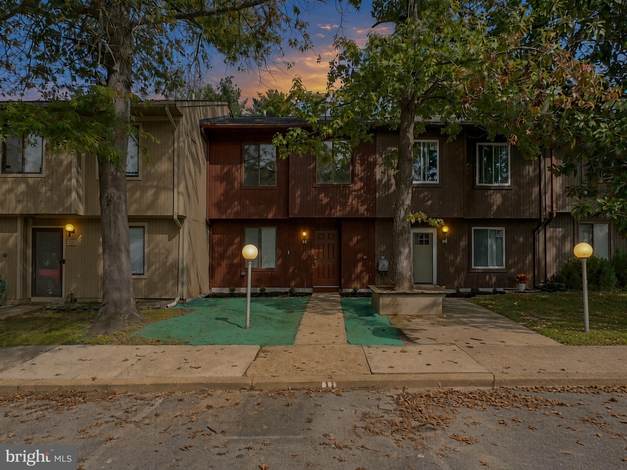 11 KEEPSAKE PLACE