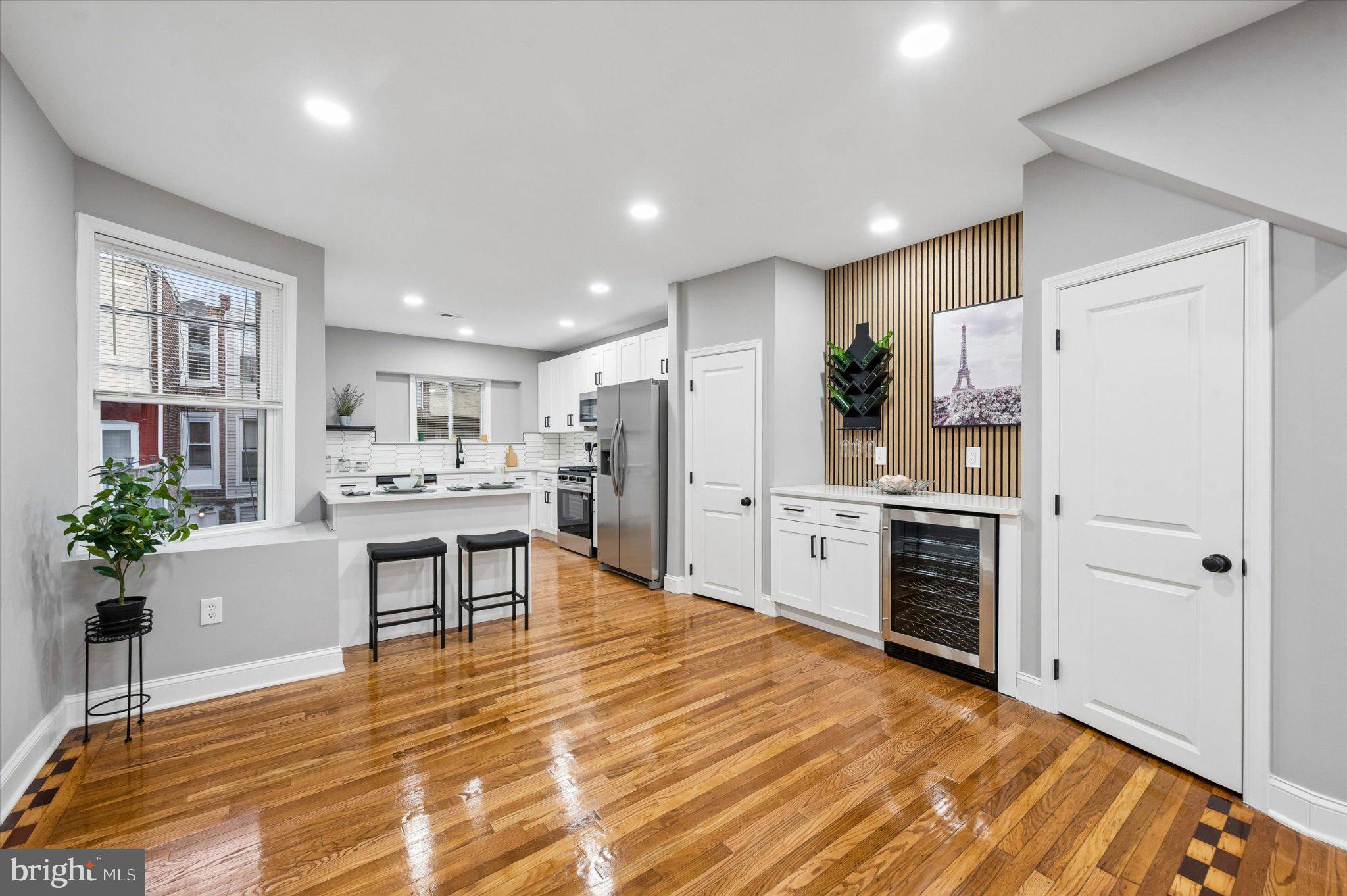 1907A 72ND AVENUE