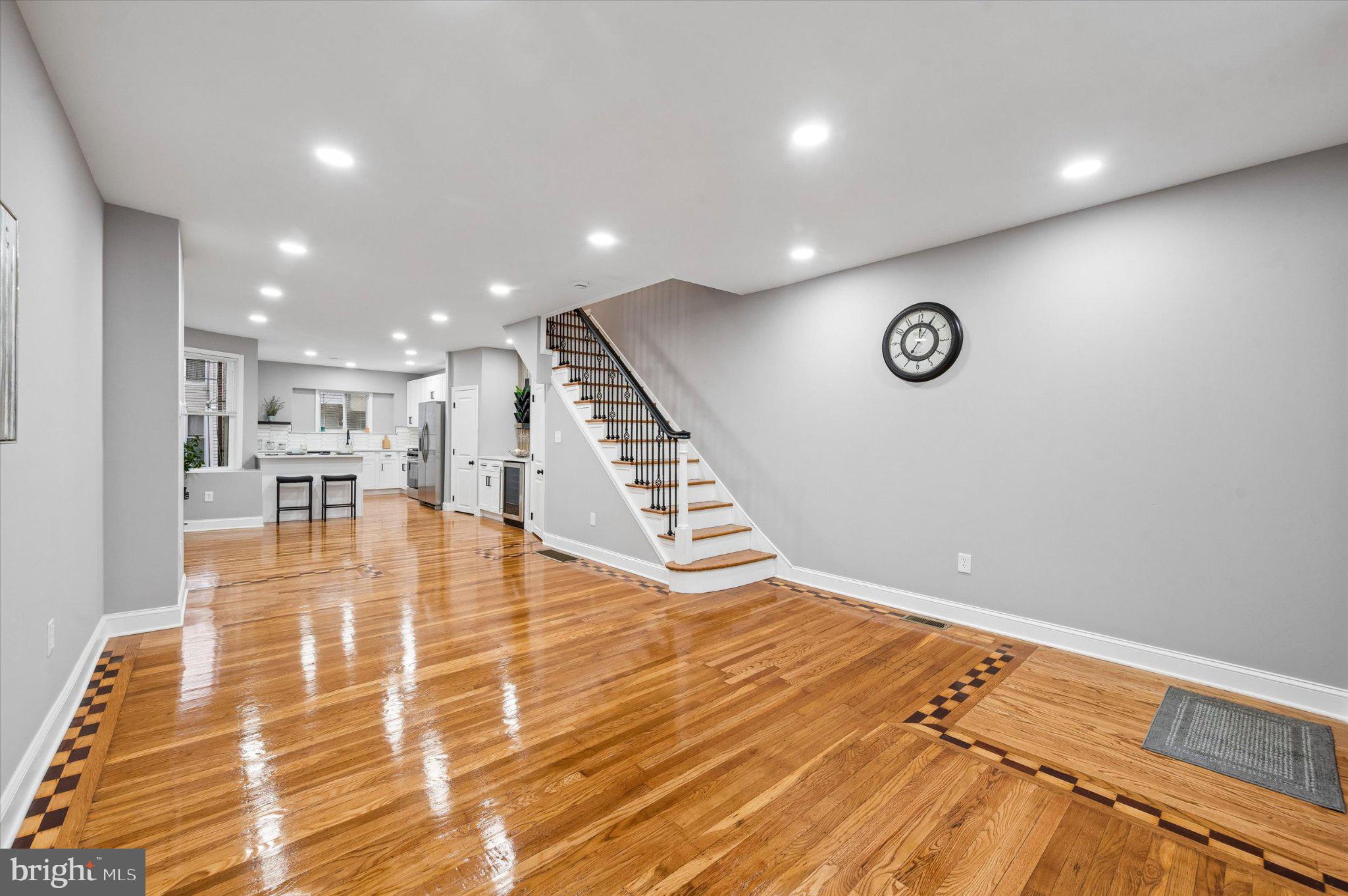 1907A 72ND AVENUE