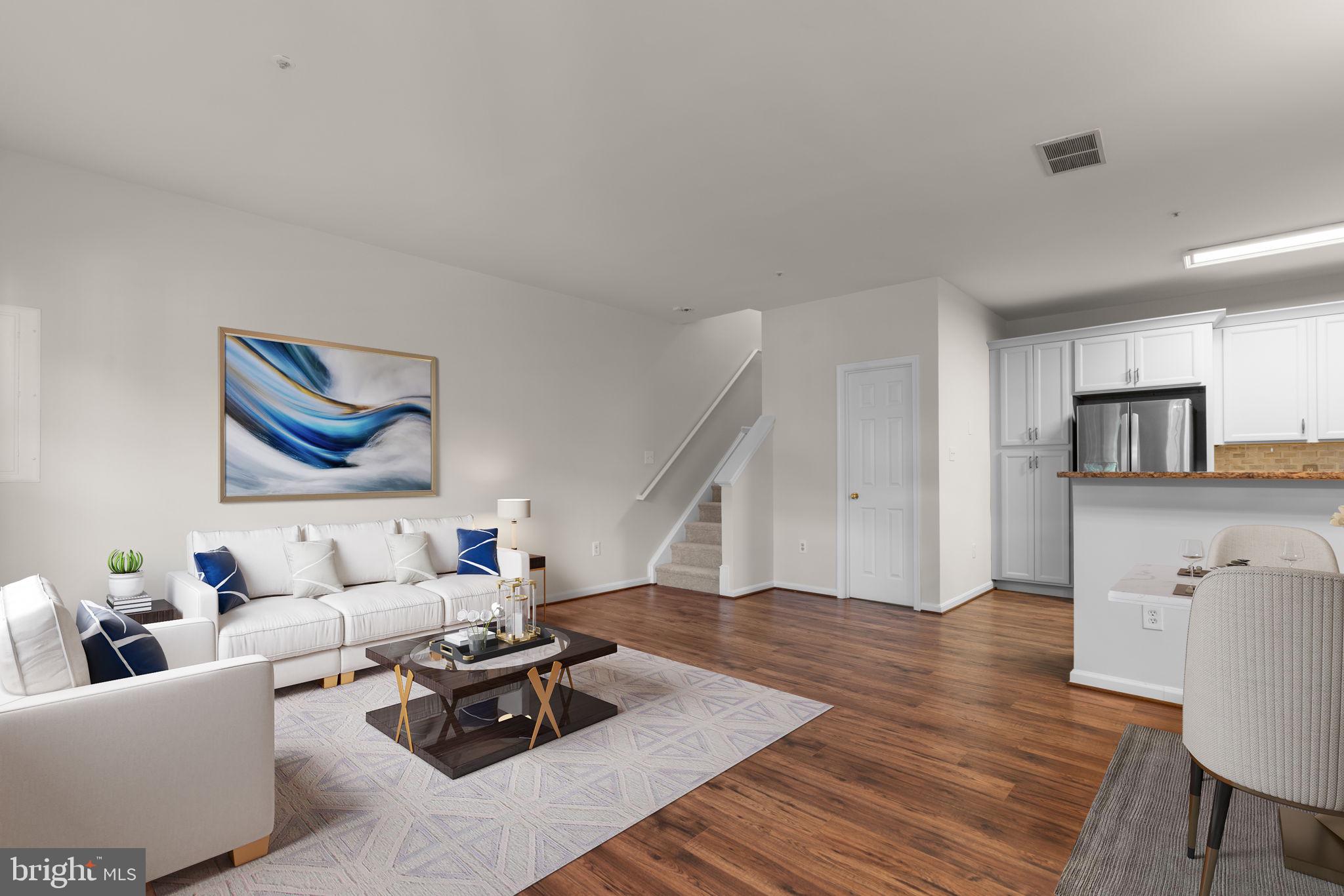 8708 GREEN CLOVER COURT