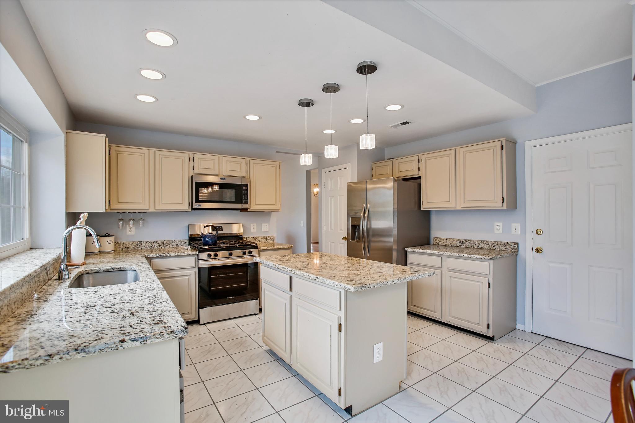 DRANESVILLE ESTATES - Residential