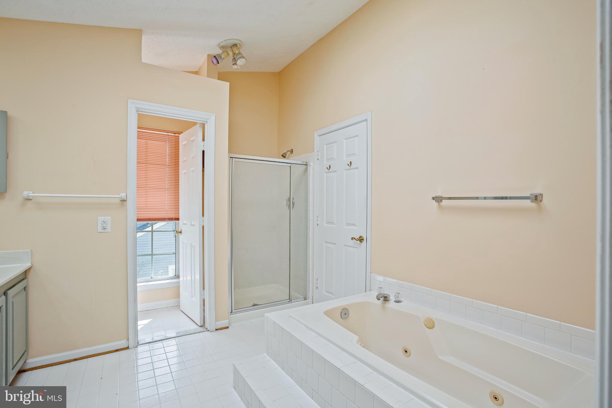 DRANESVILLE ESTATES - Residential