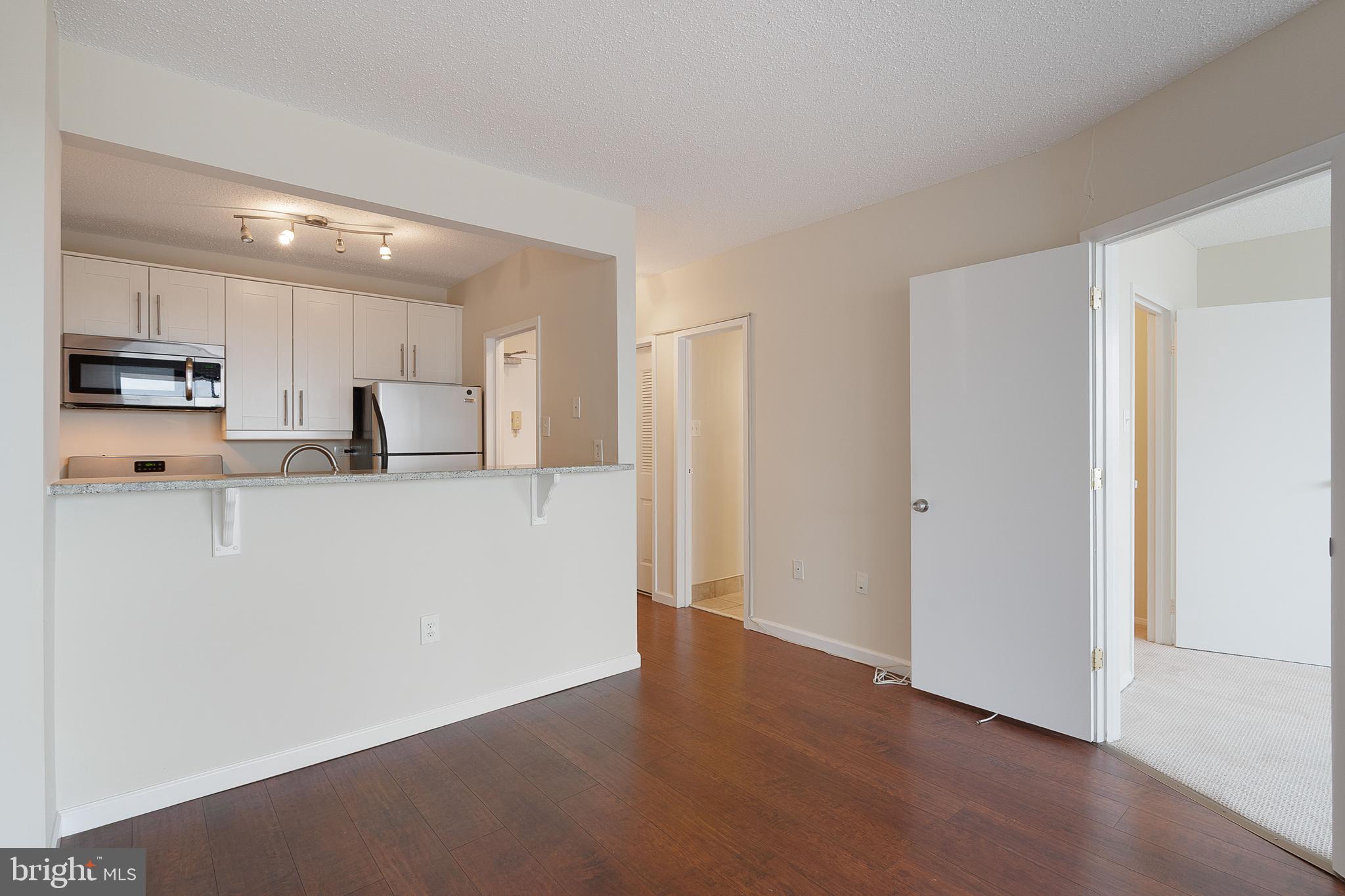 4141 N HENDERSON ROAD 1114