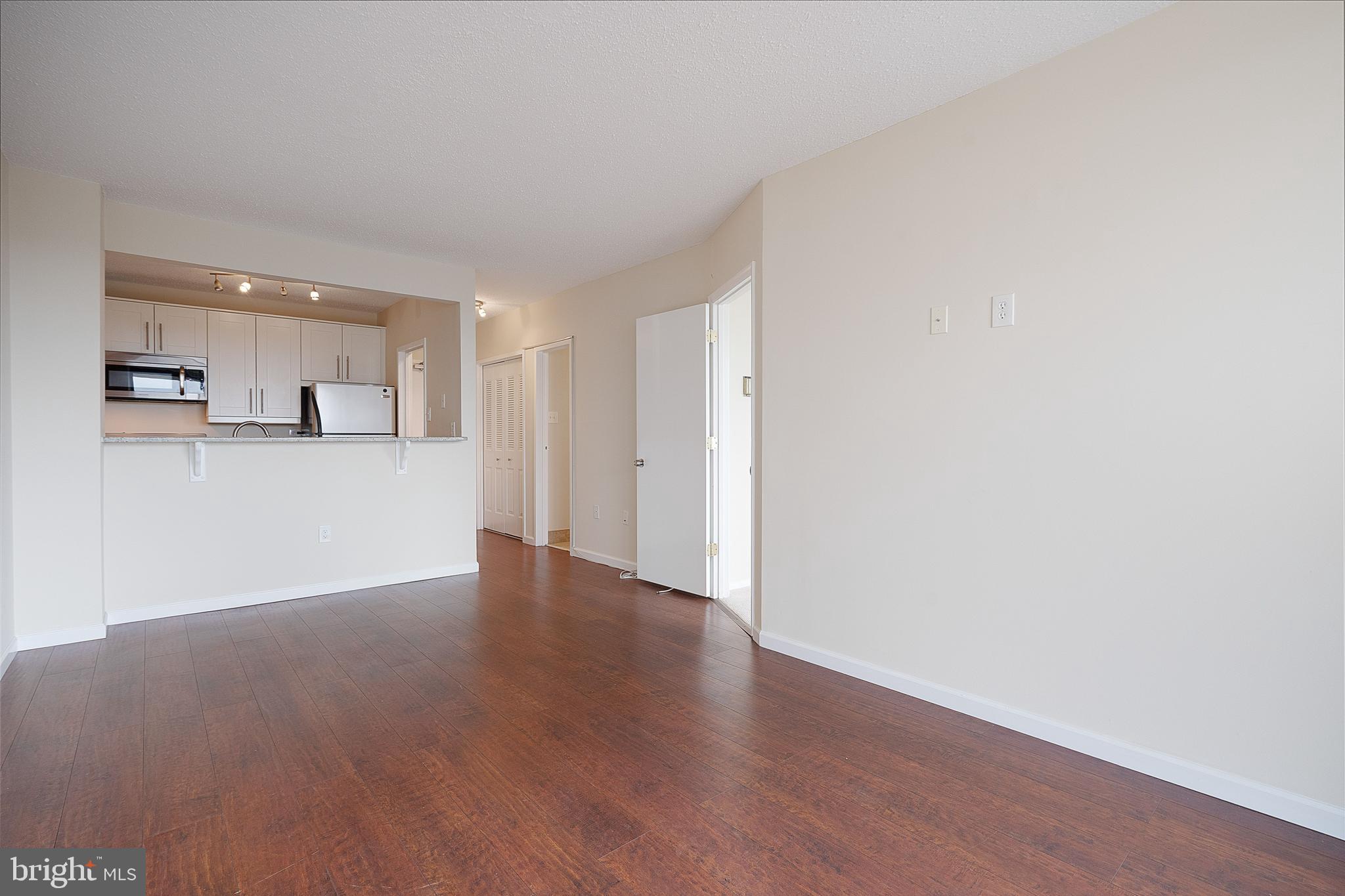 4141 N HENDERSON ROAD 1114