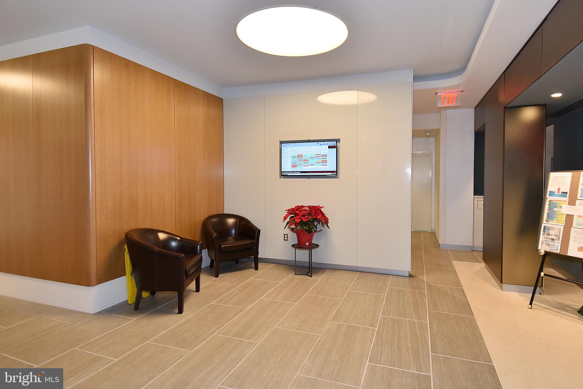 4141 N HENDERSON ROAD 1114