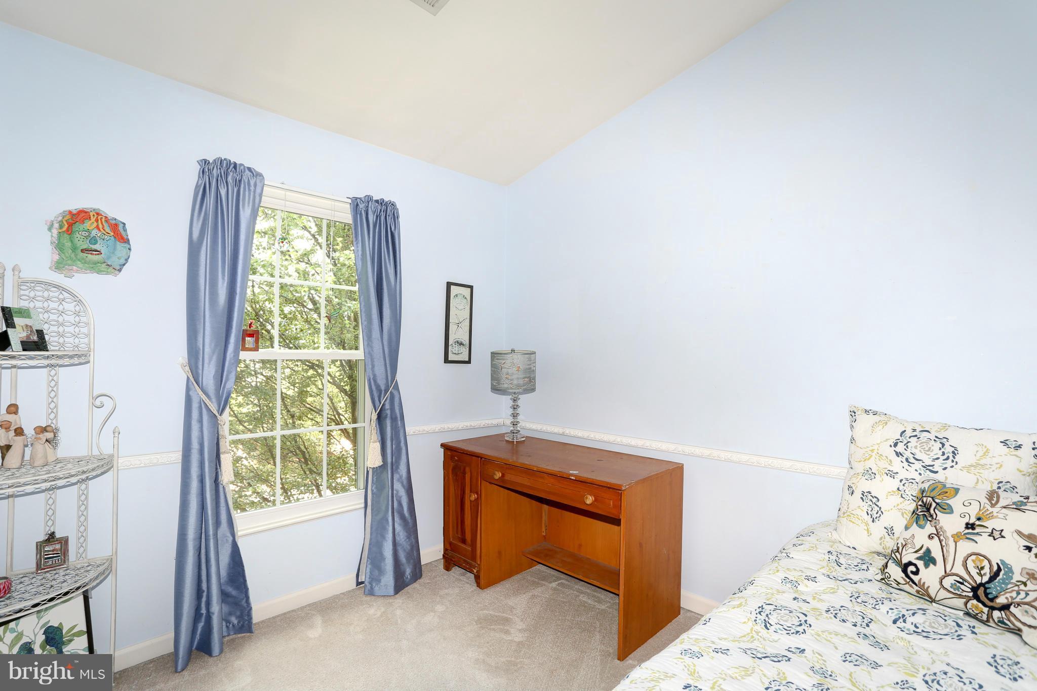 ISLAND CREEK - Residential Lease