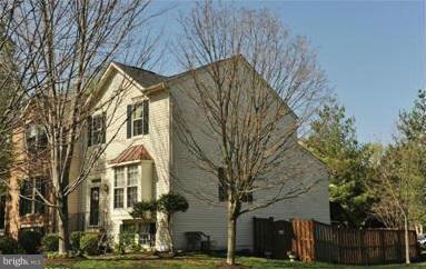 ISLAND CREEK - Residential Lease