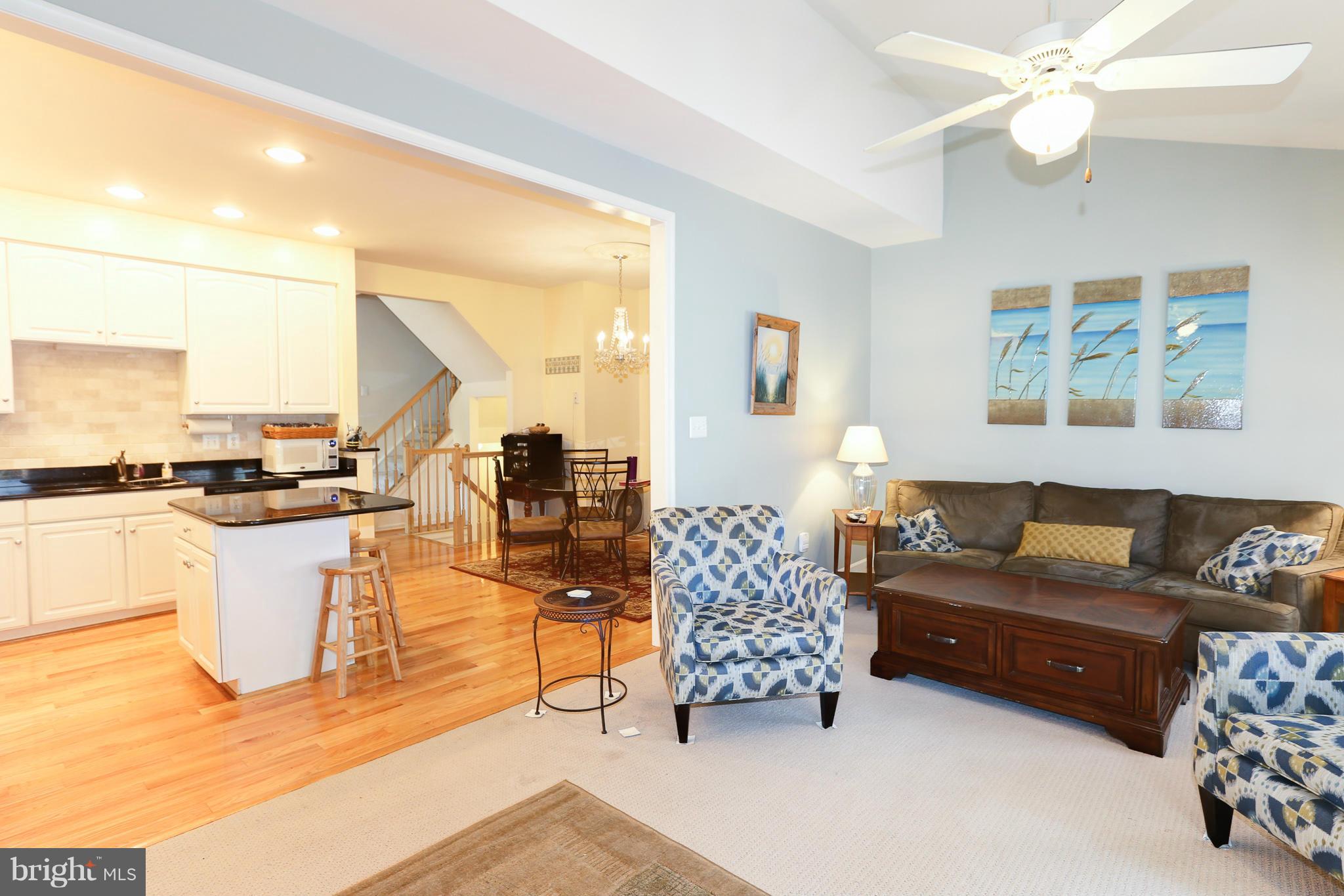 ISLAND CREEK - Residential Lease