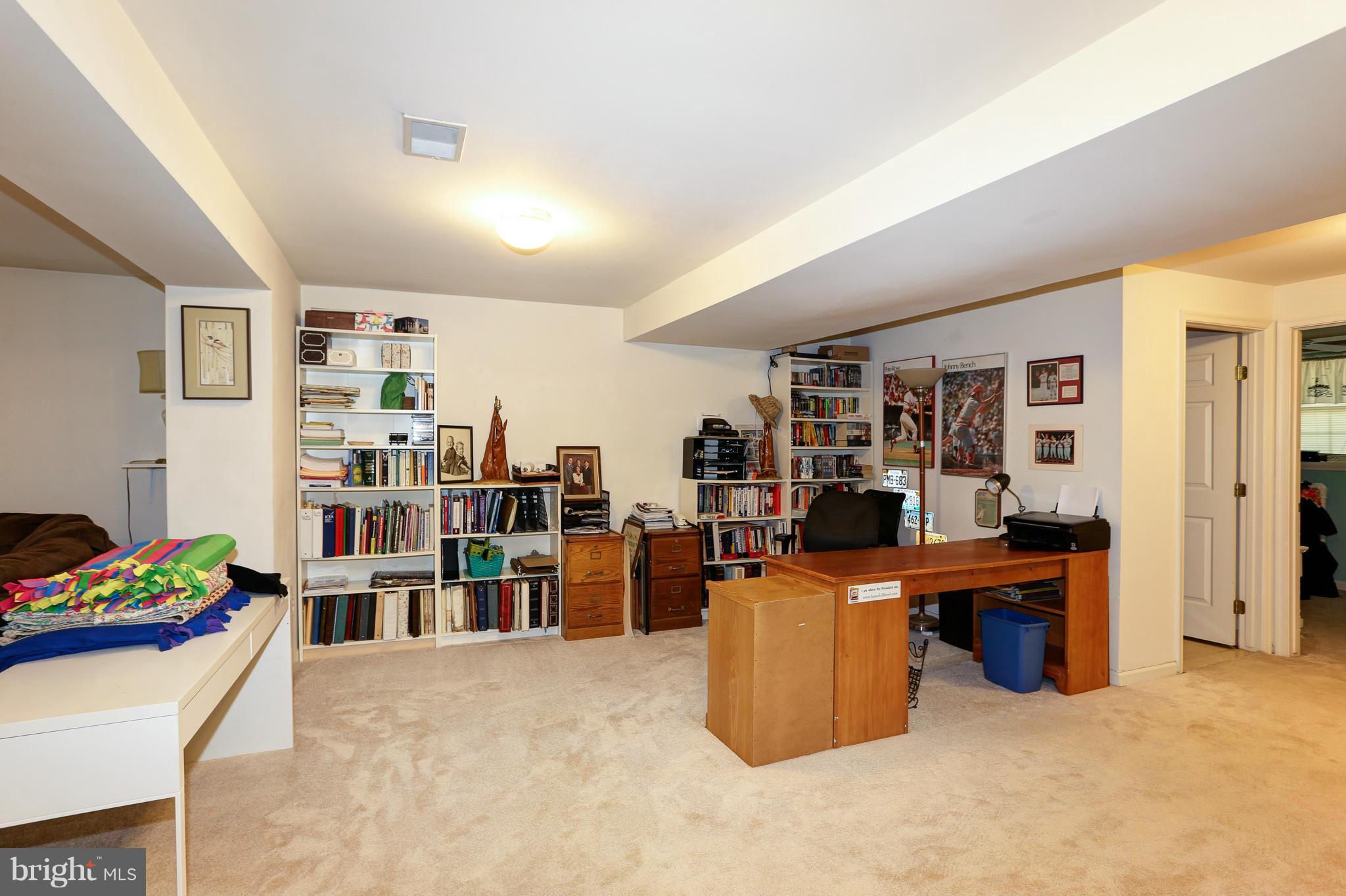 ISLAND CREEK - Residential Lease