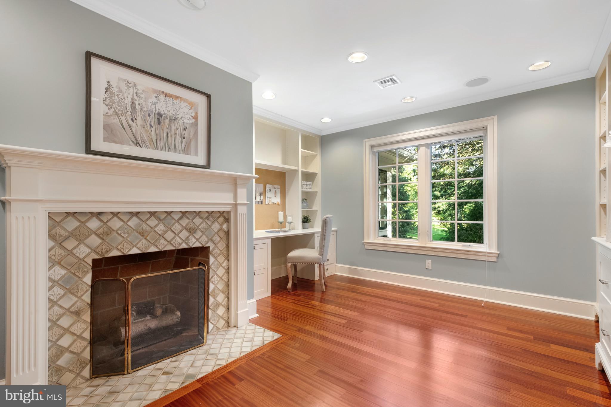 BRYN MAWR - Residential