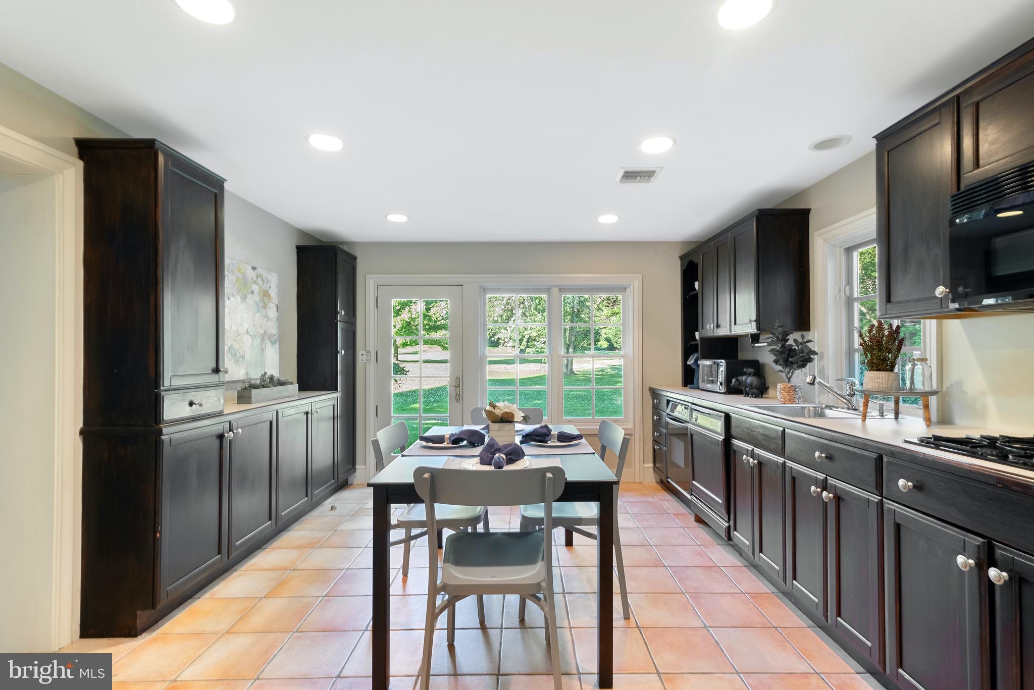 BRYN MAWR - Residential