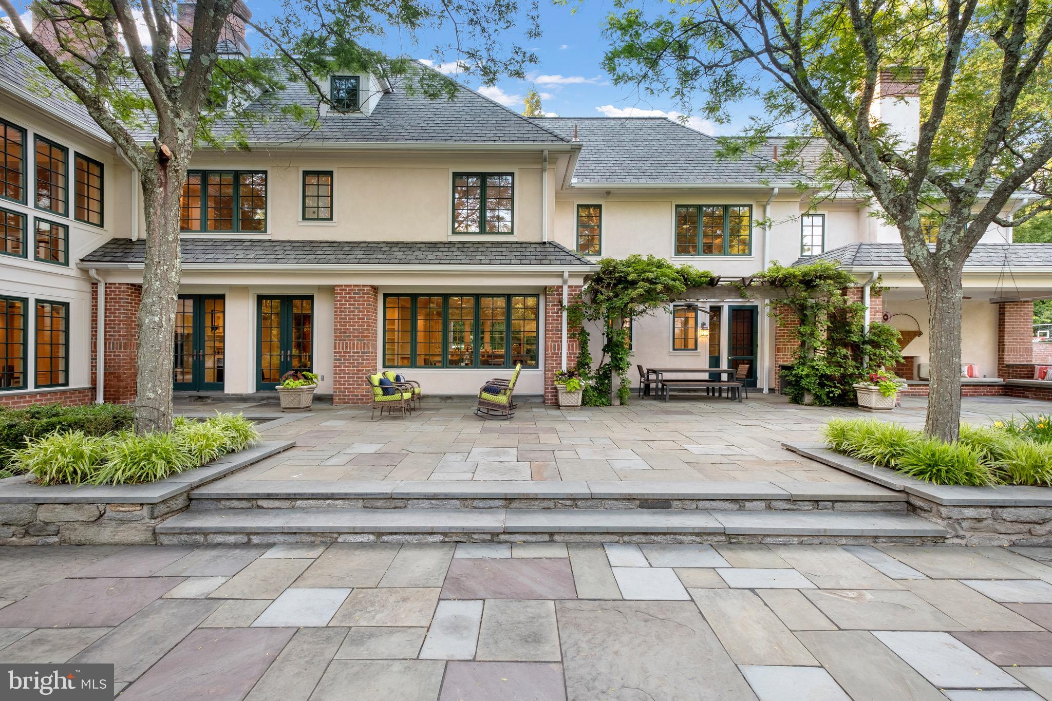 BRYN MAWR - Residential