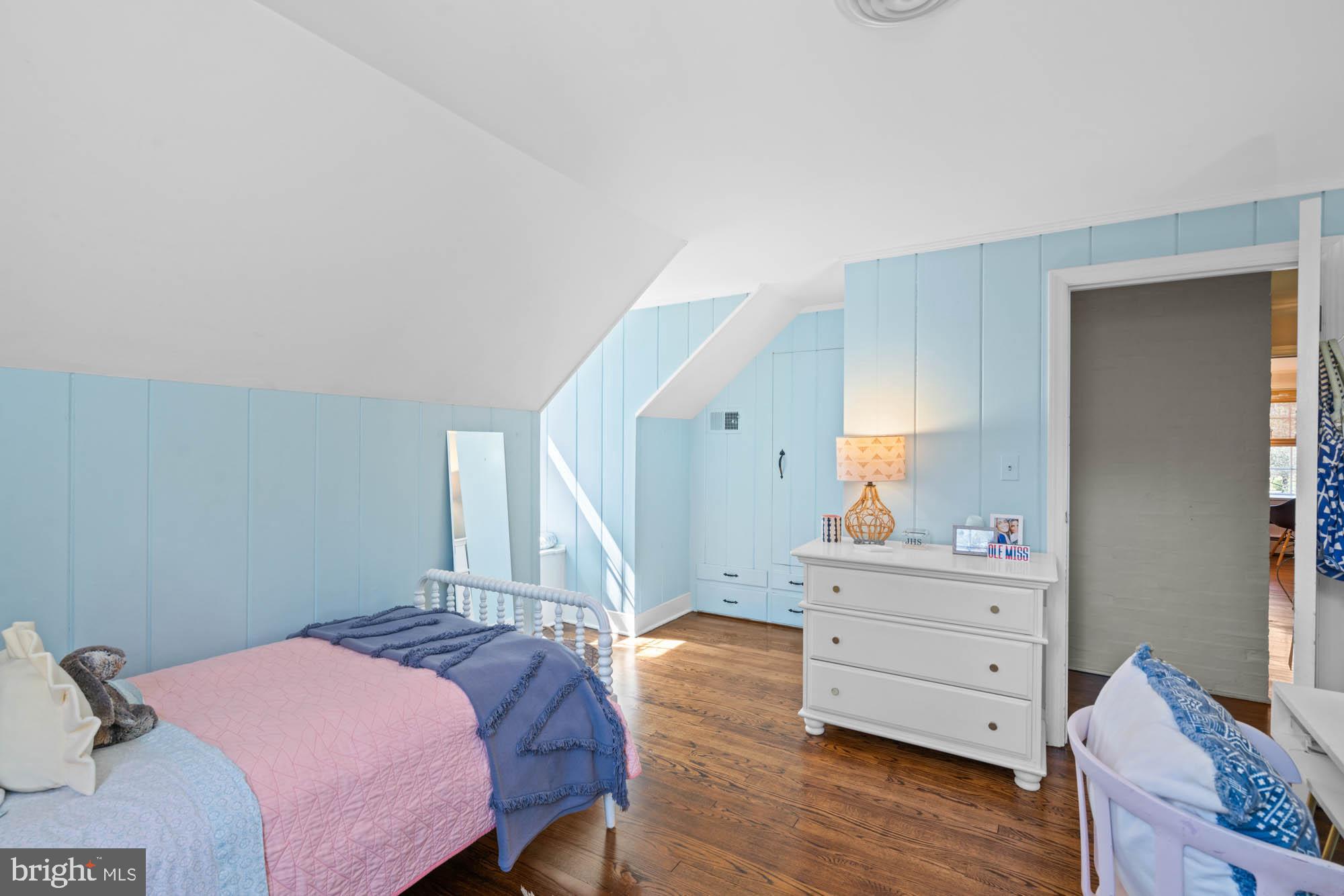 GREENSPRING VALLEY - Residential