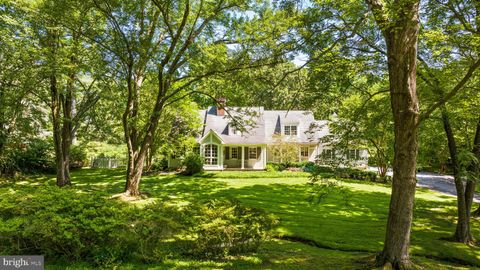 4 CHITTENDEN LANE OWINGS MILLS MD 21117