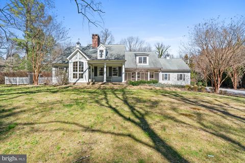 4 CHITTENDEN LANE OWINGS MILLS MD 21117