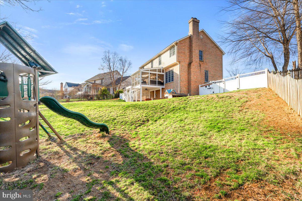 FOXFIELD AT MIDDLETOWN - Residential