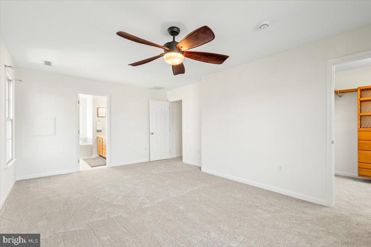 FOXFIELD AT MIDDLETOWN - Residential