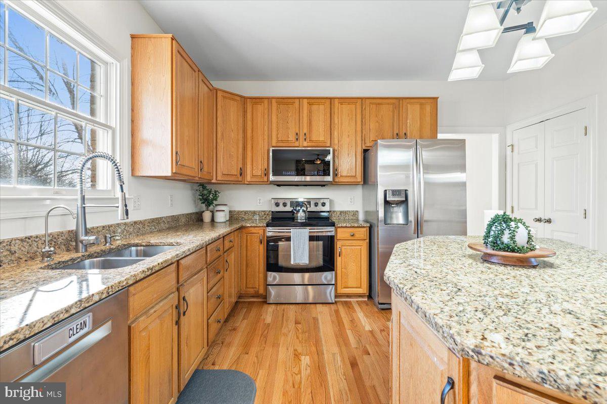 FOXFIELD AT MIDDLETOWN - Residential