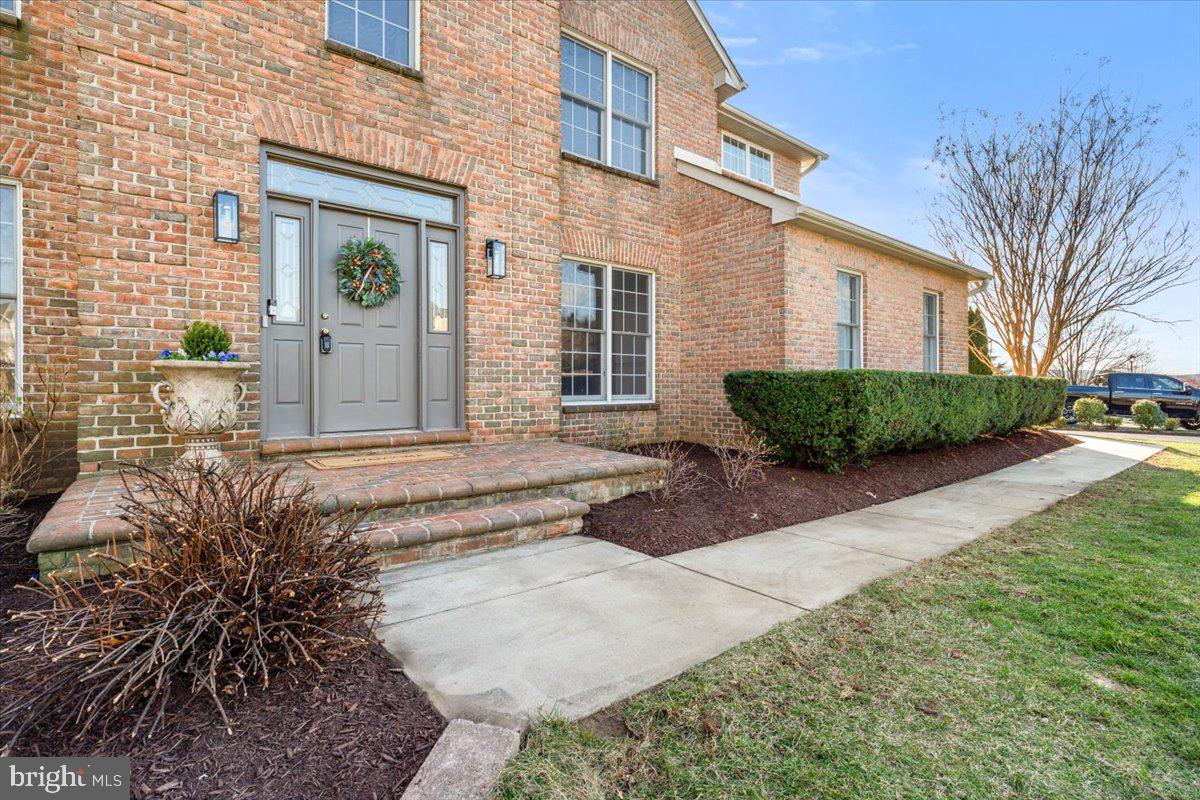 FOXFIELD AT MIDDLETOWN - Residential