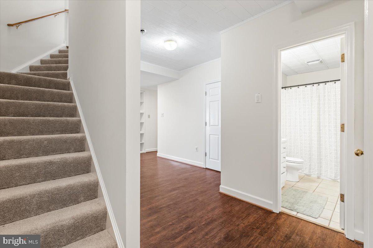 FOXFIELD AT MIDDLETOWN - Residential