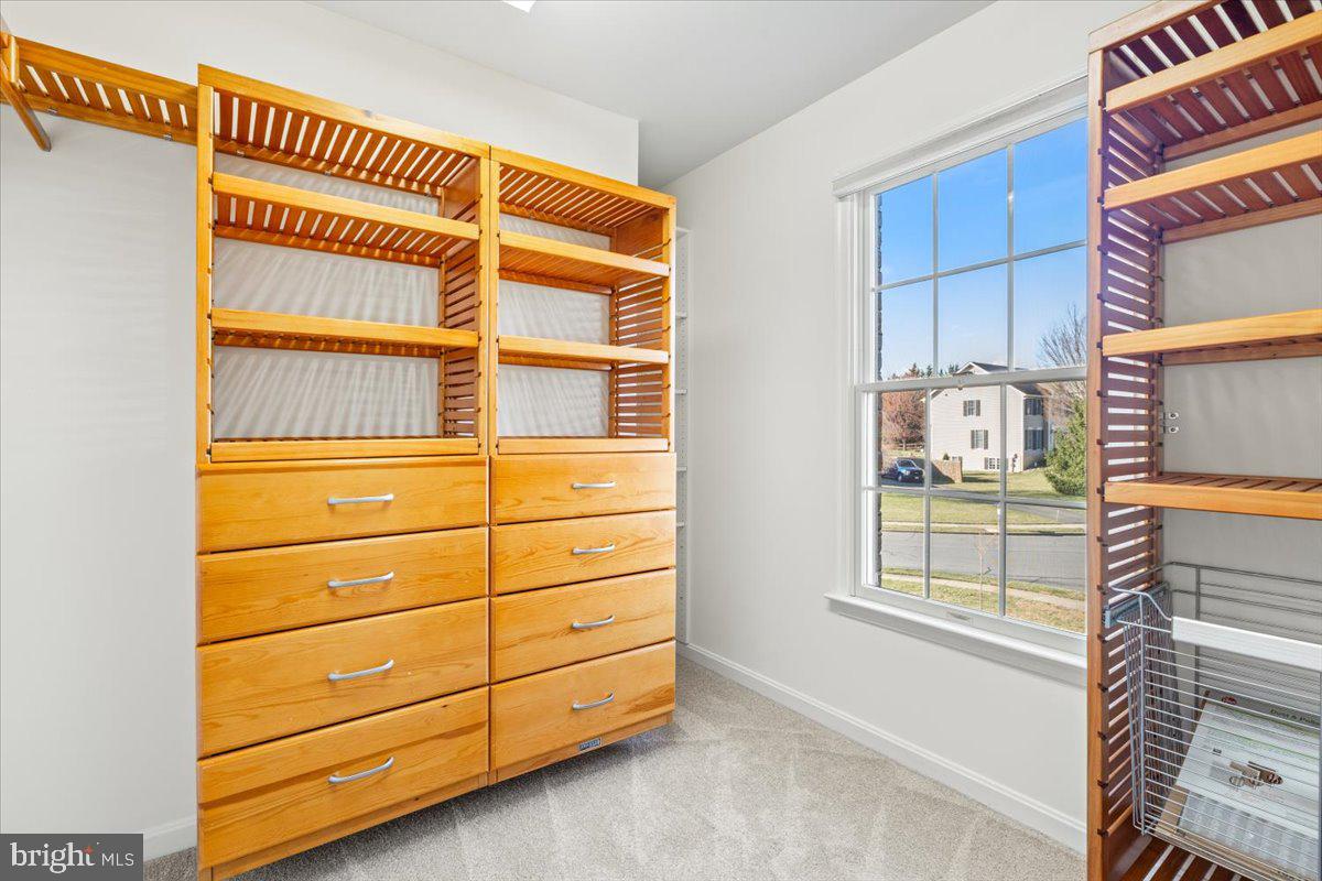 FOXFIELD AT MIDDLETOWN - Residential