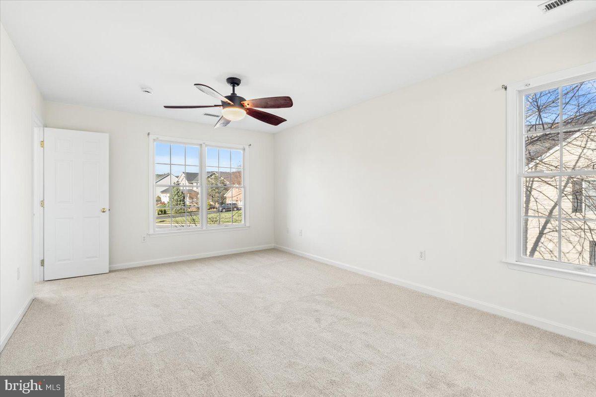 FOXFIELD AT MIDDLETOWN - Residential